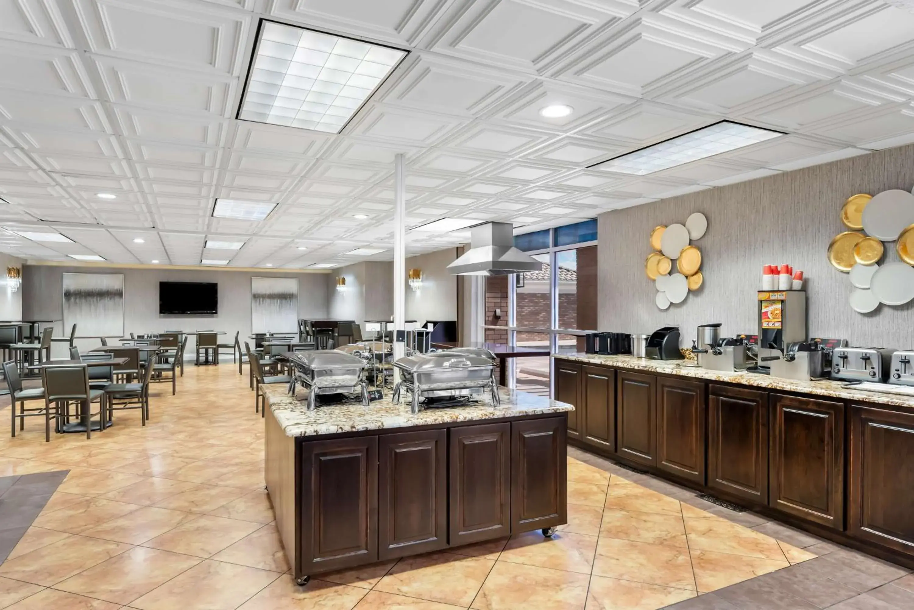 Breakfast in Best Western Plus Abbey Inn Breakfast in Best Western Plus Abbey Inn