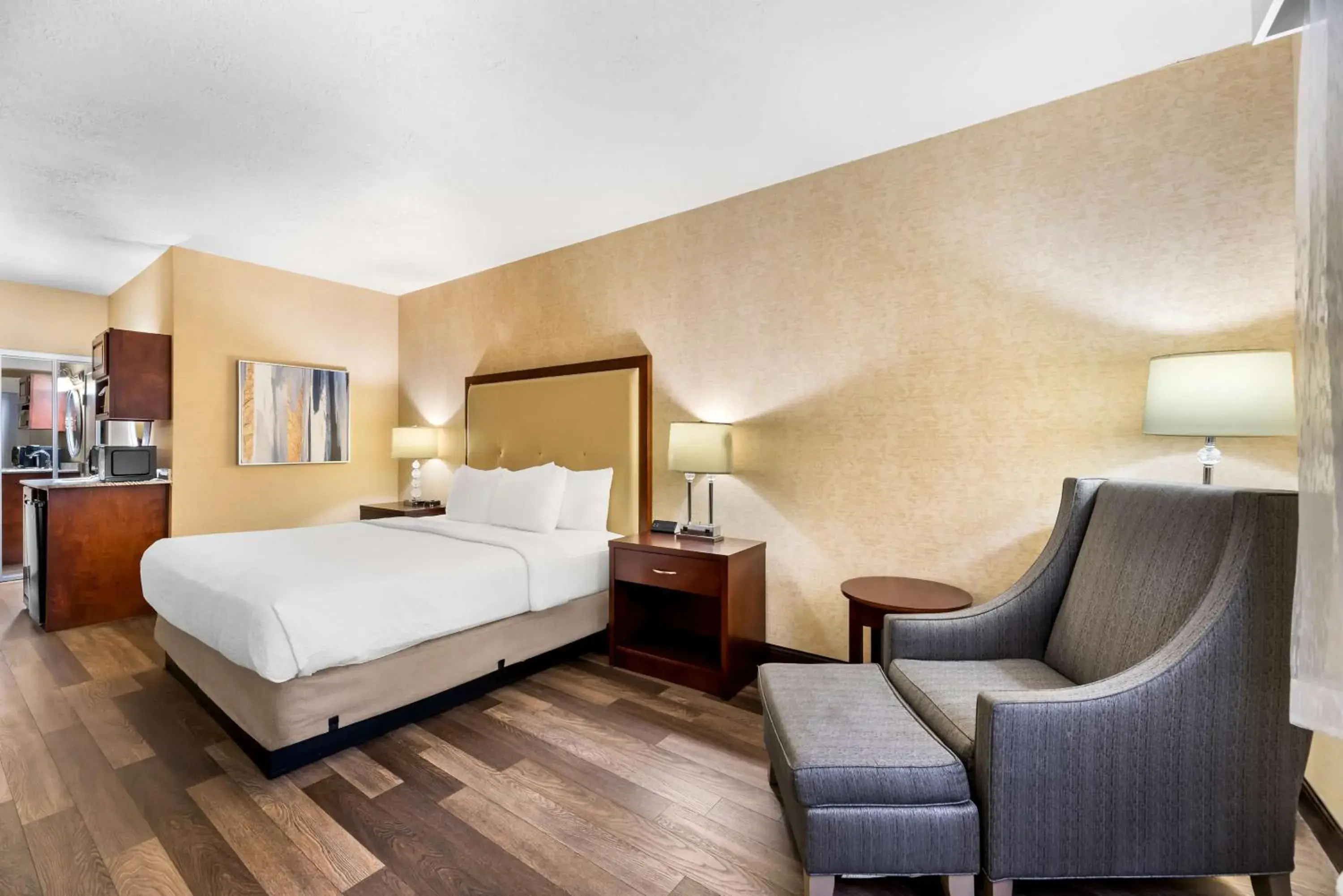 Bedroom, Bed in Best Western Plus Abbey Inn Bedroom, Bed in Best Western Plus Abbey Inn