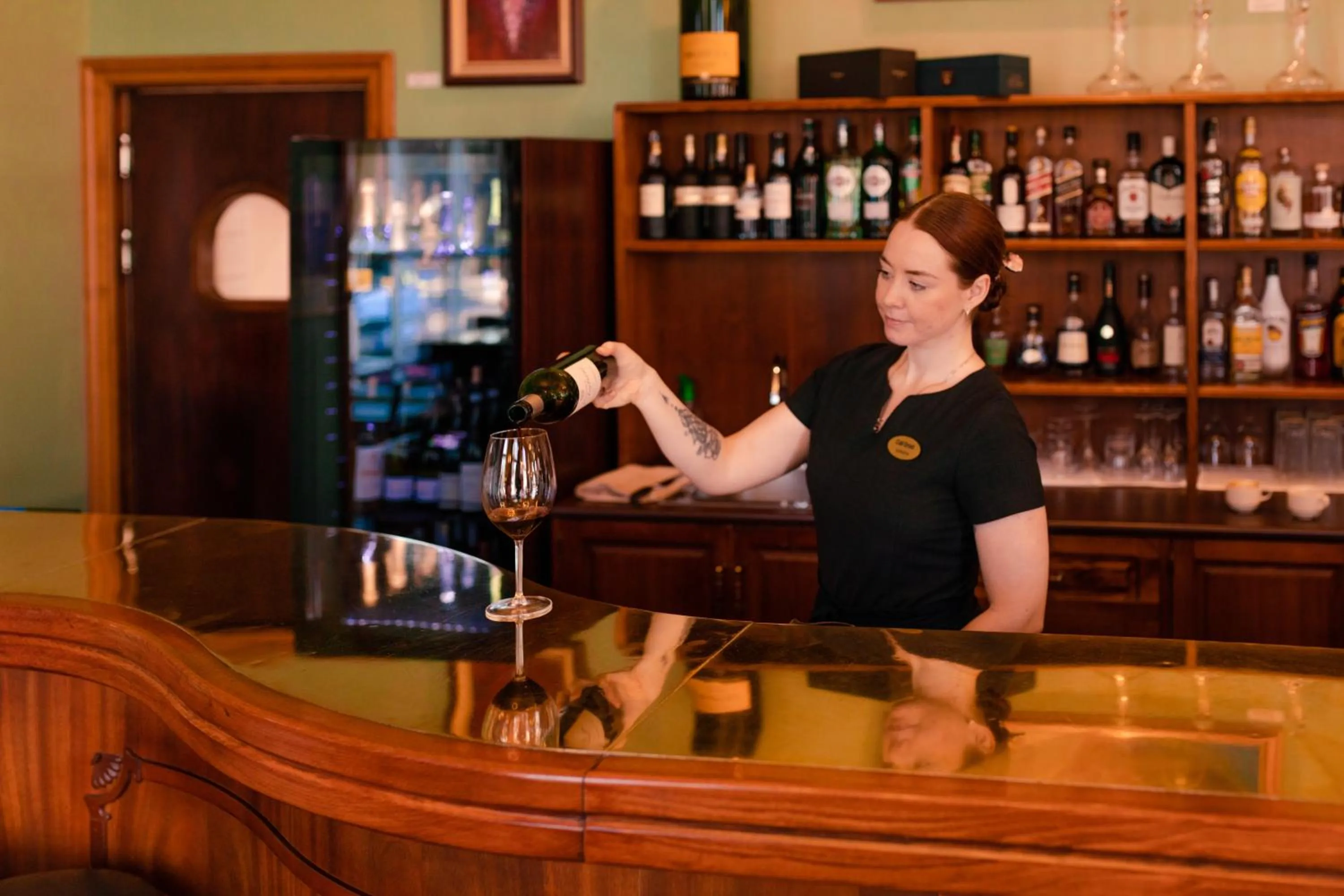 Restaurant/places to eat in Hotel Victoria