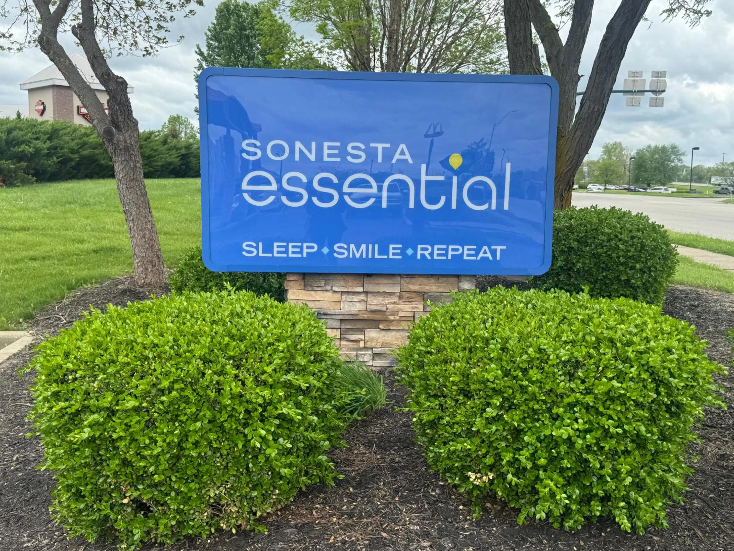 Property building in Sonesta Essential Indianapolis Airport