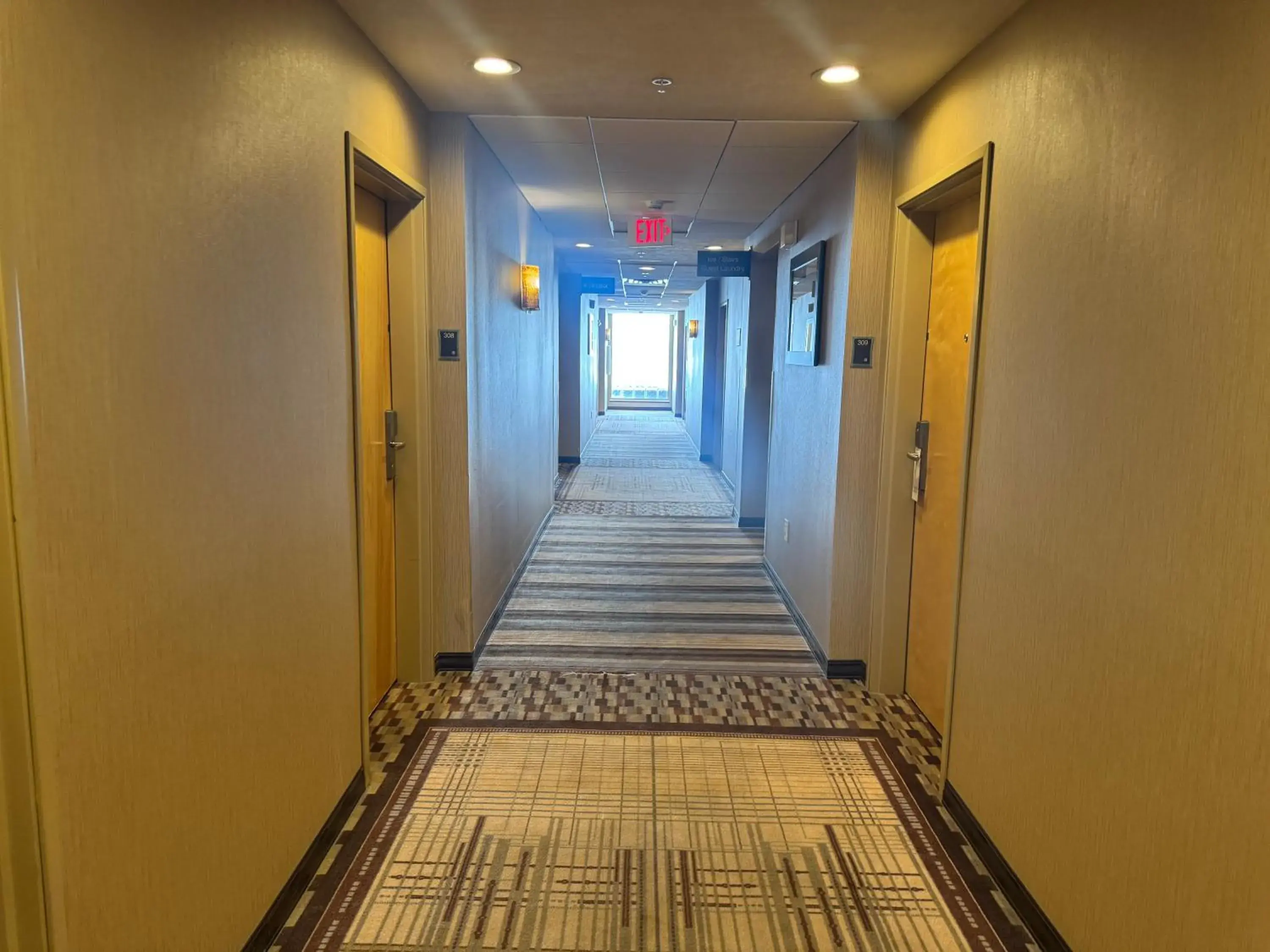 Property building in Sonesta Essential Indianapolis Airport Property building in Sonesta Essential Indianapolis Airport