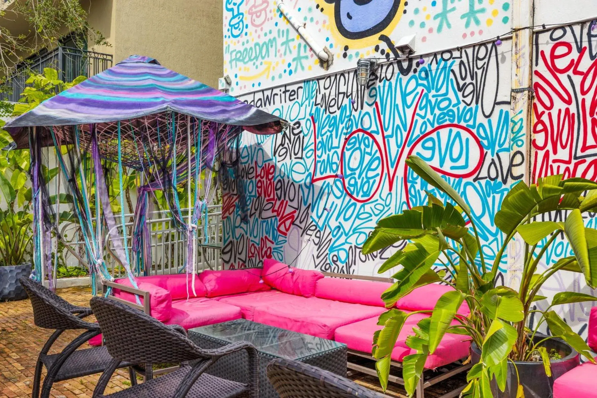 Seating area in The New Yorker Hotel Miami Seating area in The New Yorker Hotel Miami