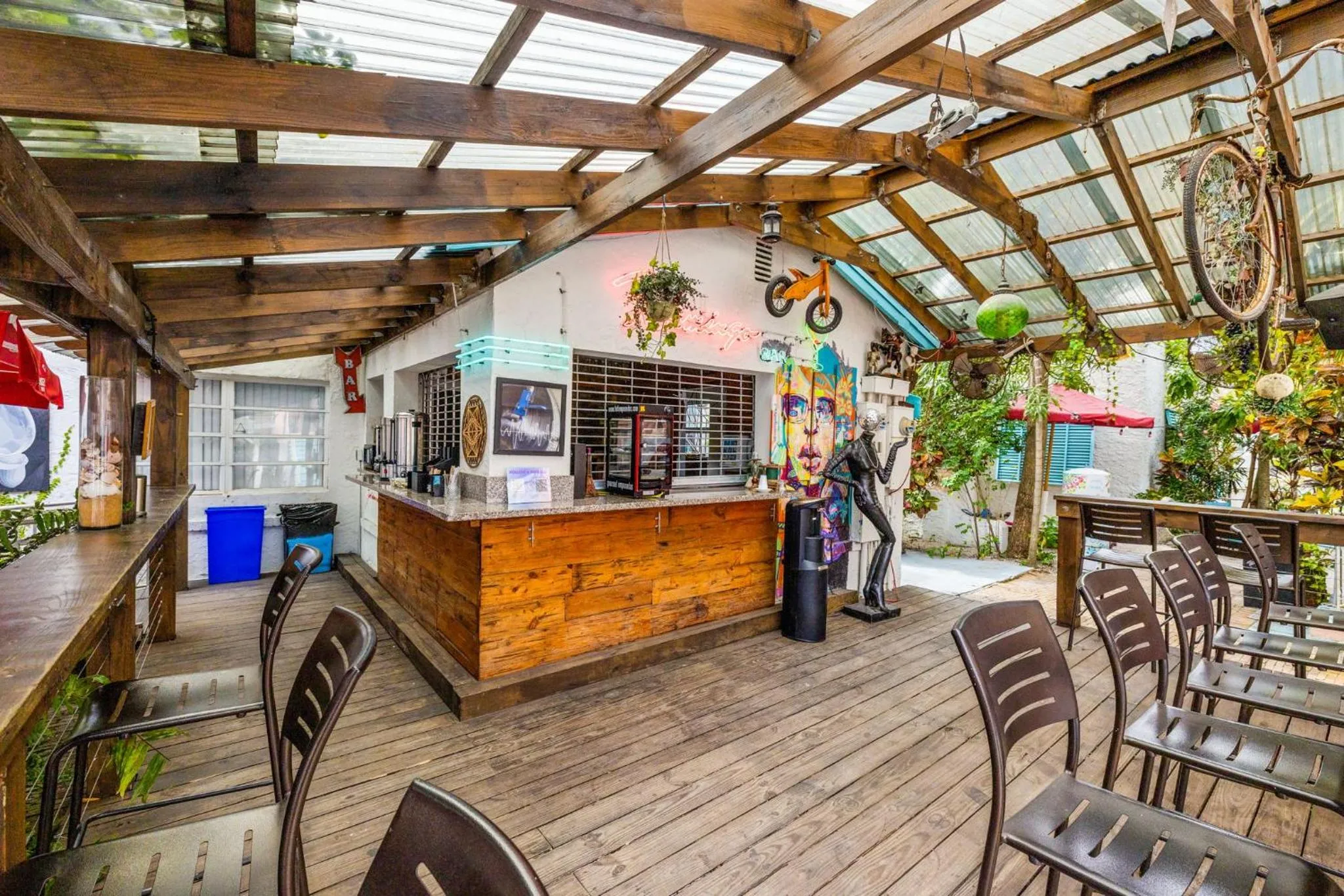 Coffee/tea facilities in The New Yorker Hotel Miami