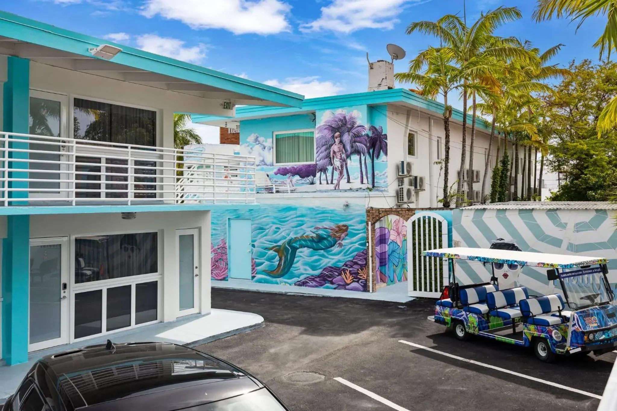 Property building in The New Yorker Hotel Miami Property building in The New Yorker Hotel Miami