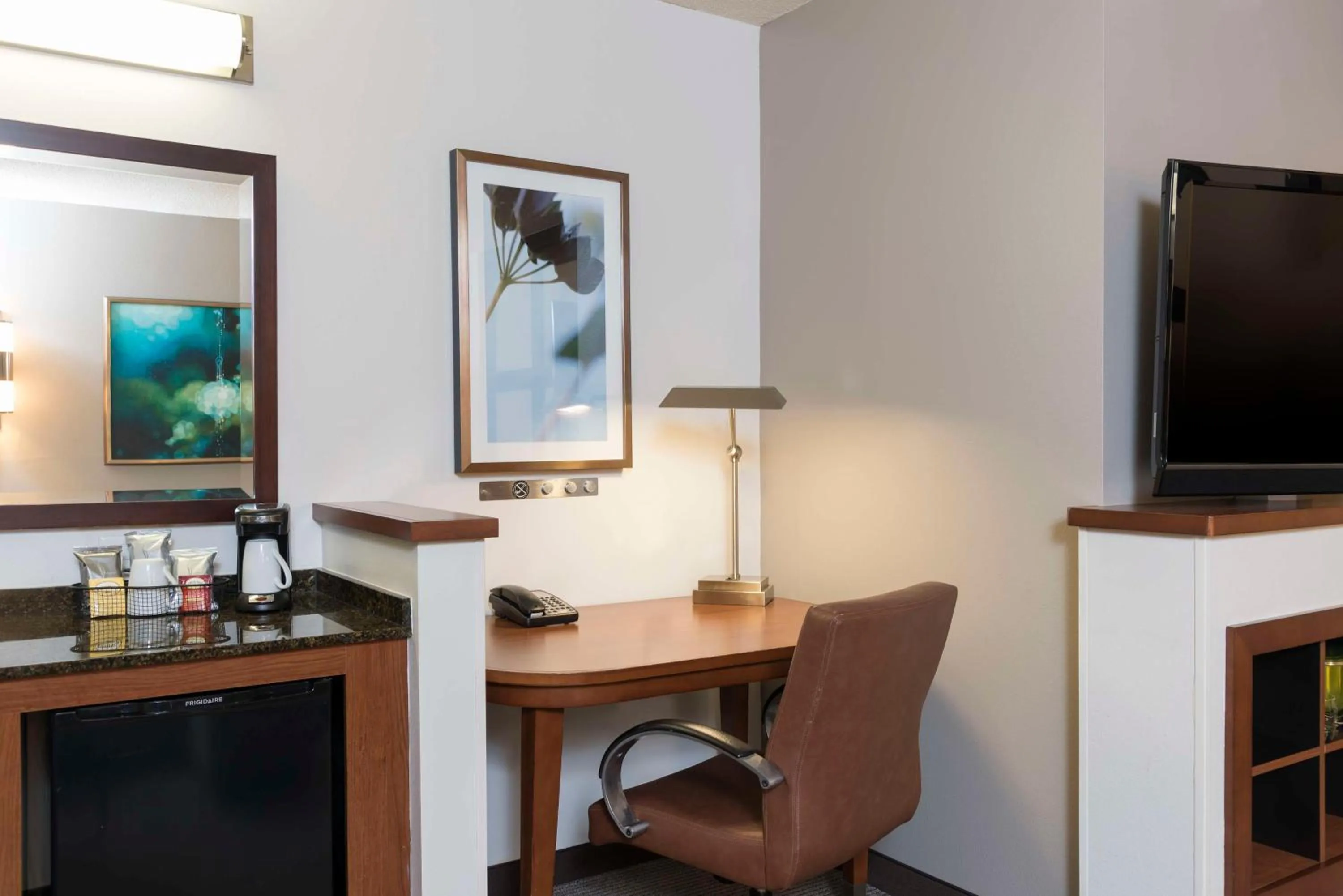 Bedroom in Hyatt Place Sarasota/Bradenton