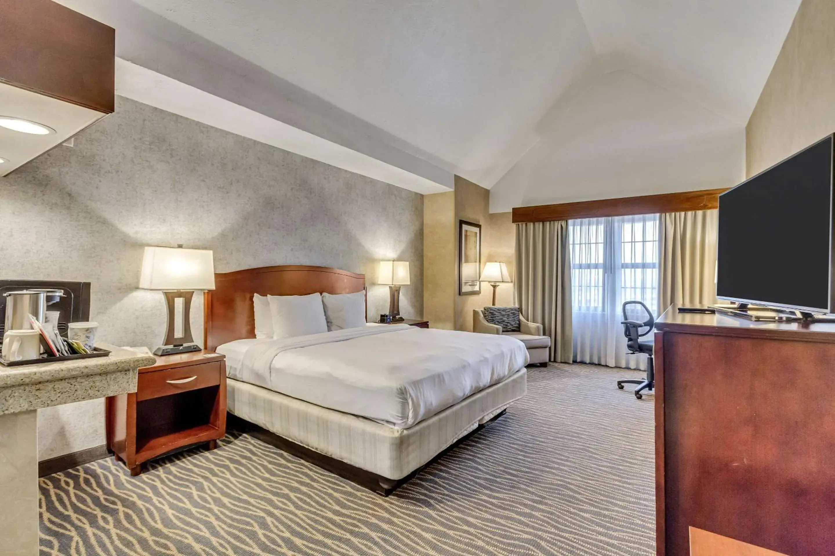 Bedroom, Bed in Radisson Hotel Salt Lake City Airport Bedroom, Bed in Radisson Hotel Salt Lake City Airport