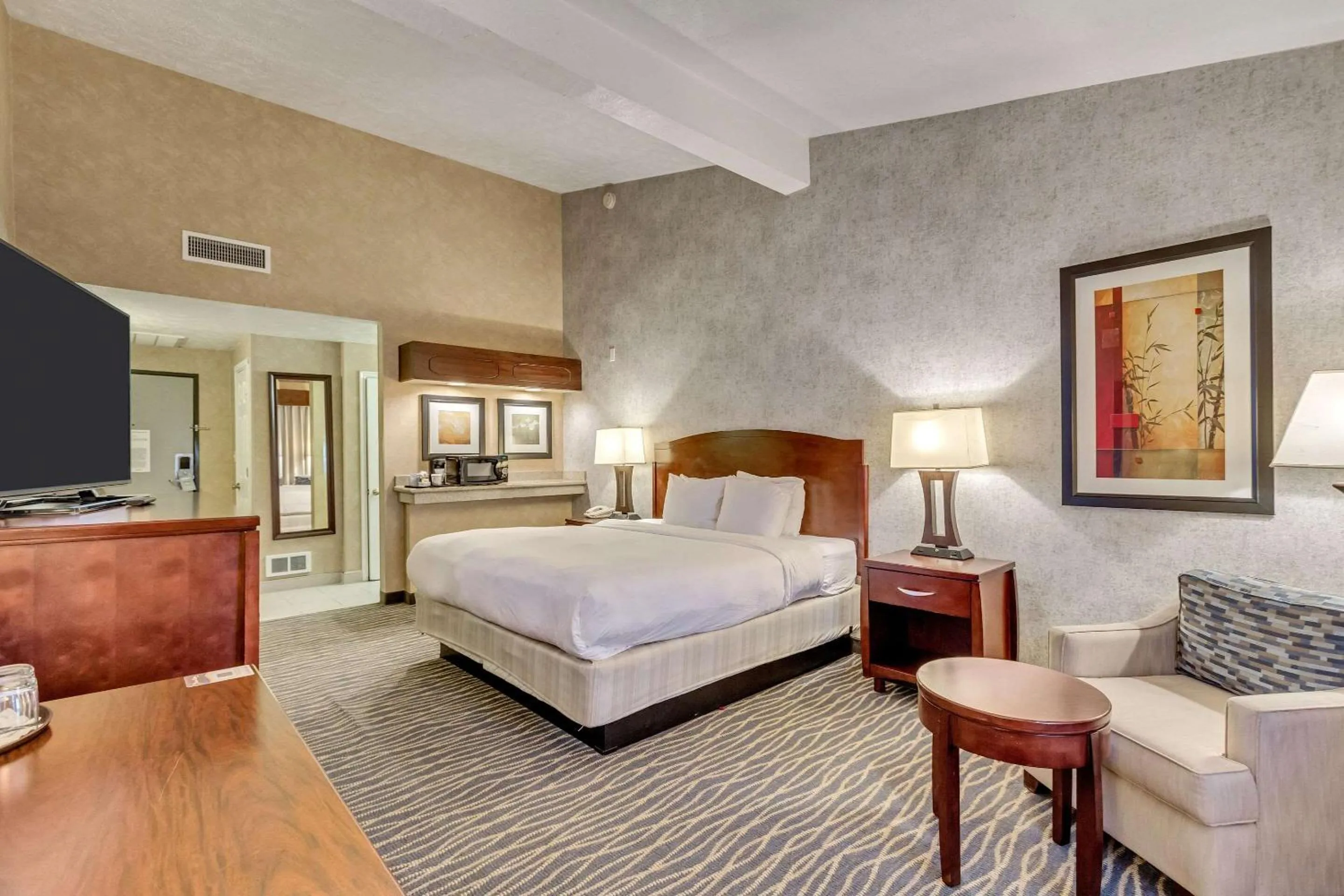 Bedroom, Bed in Radisson Hotel Salt Lake City Airport