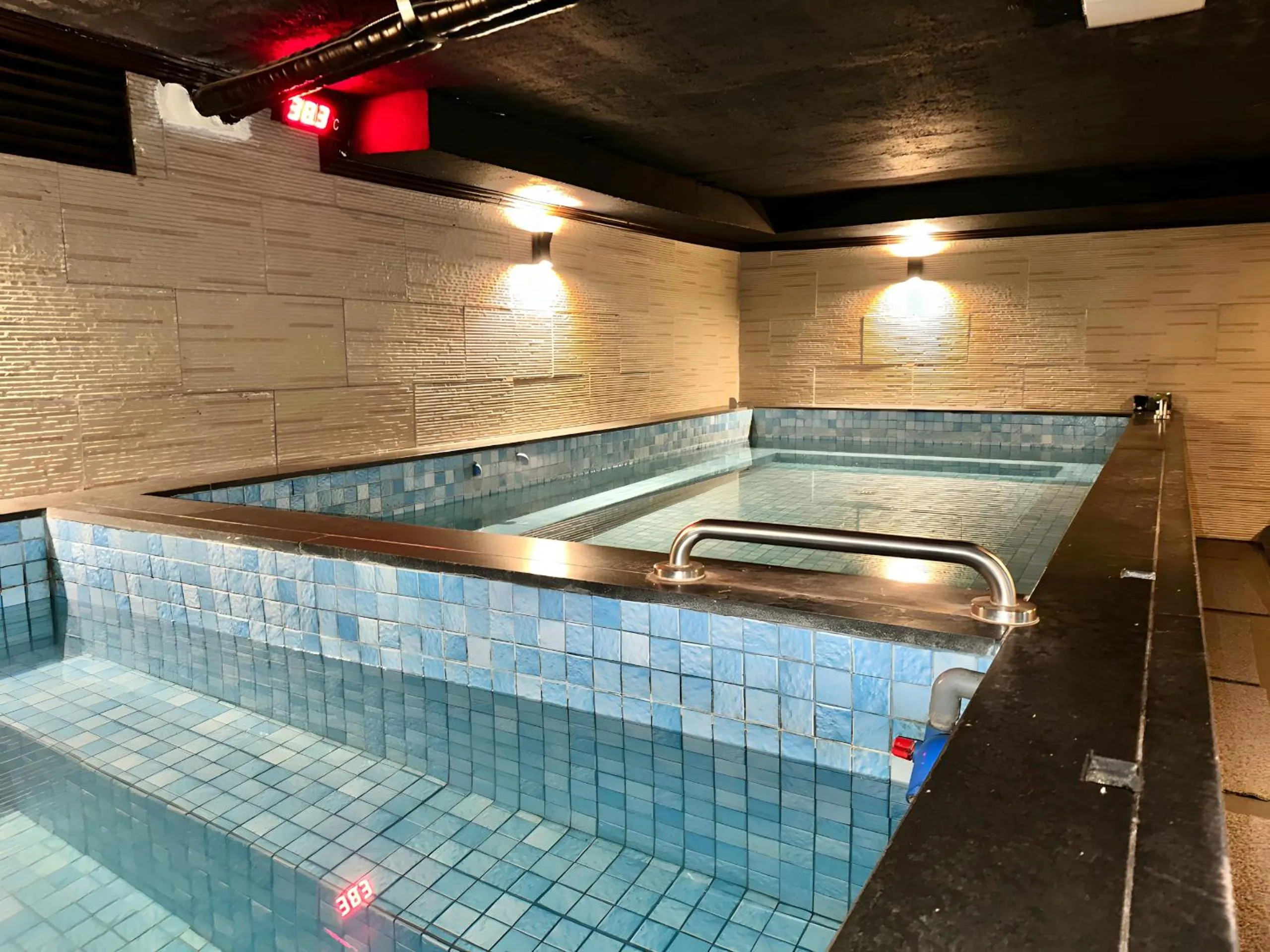 Spa and wellness centre/facilities in Le Charmé Suites - Subic