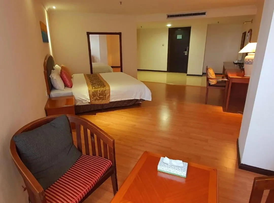 Bed in Kemena Plaza Hotel