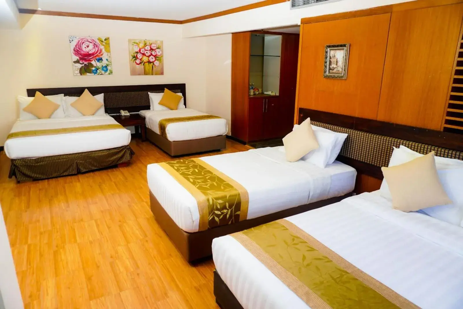 Bed in Kemena Plaza Hotel Bed in Kemena Plaza Hotel