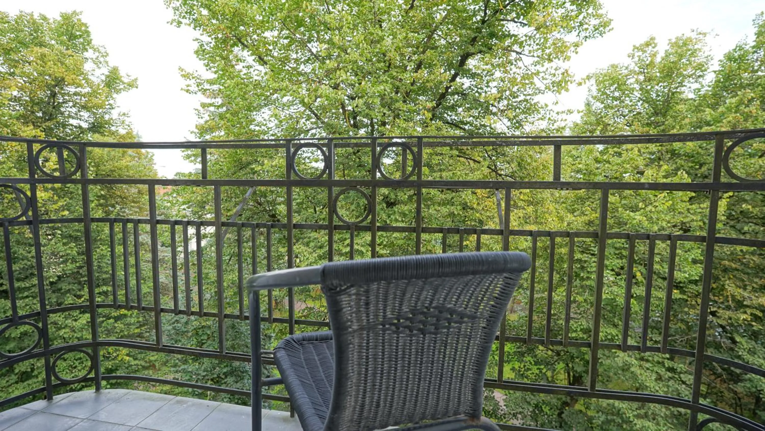 Spring in Barclay Hotel