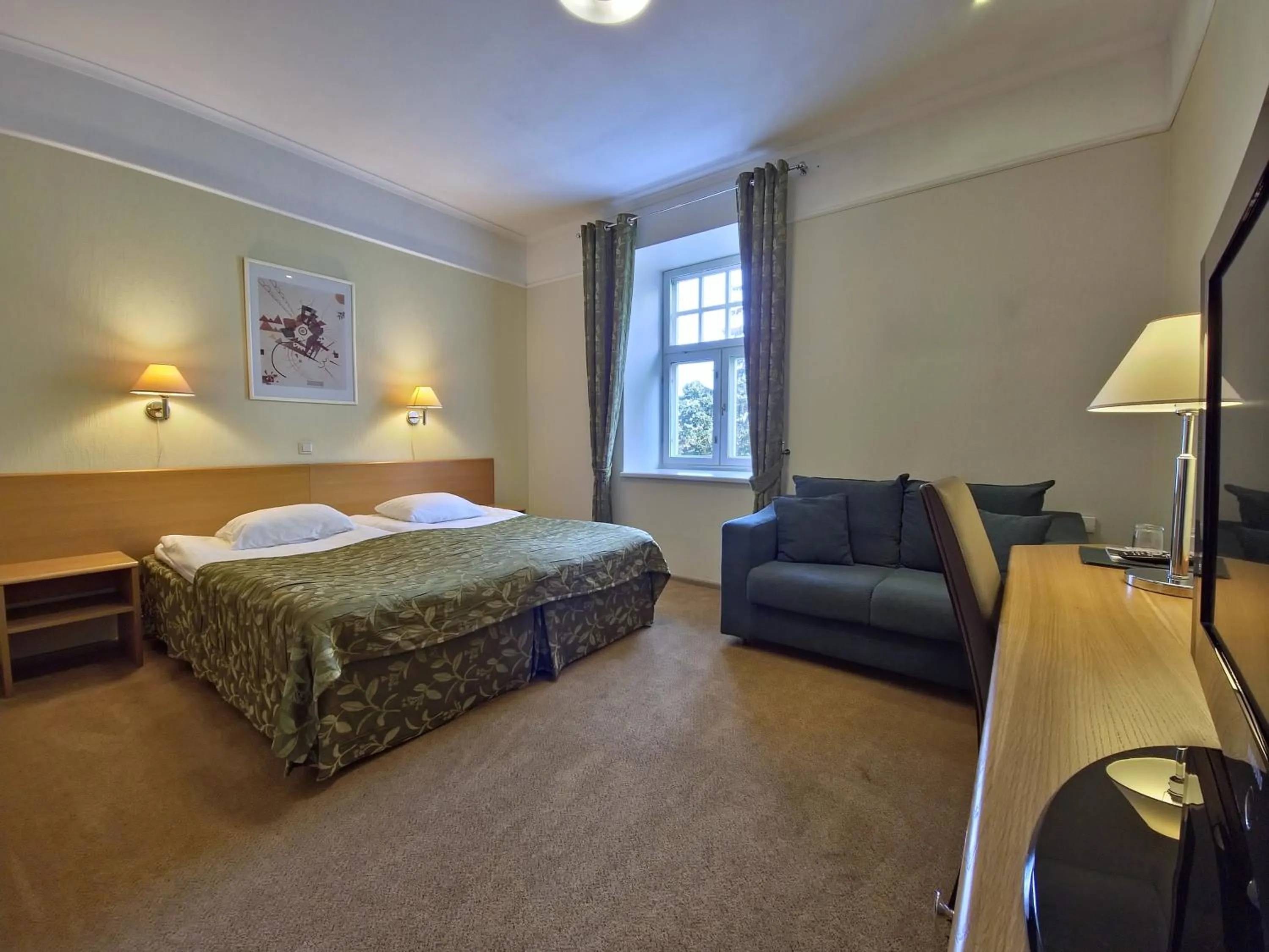 Bed in Barclay Hotel