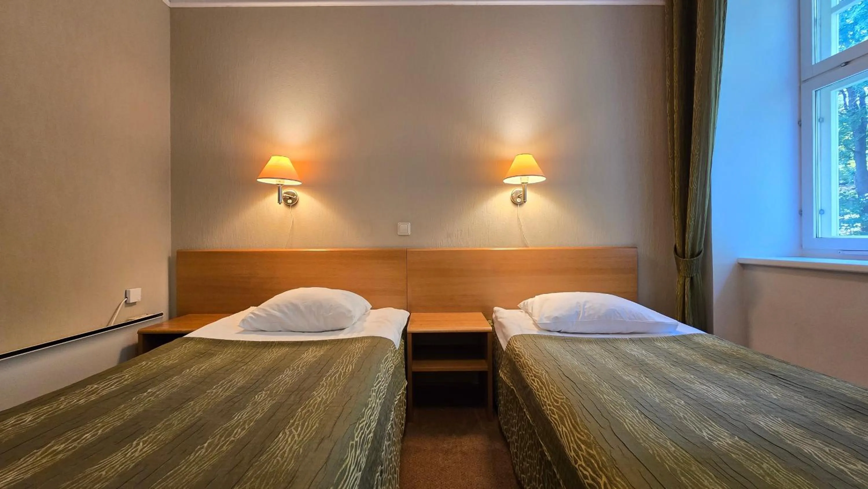 Bed in Barclay Hotel