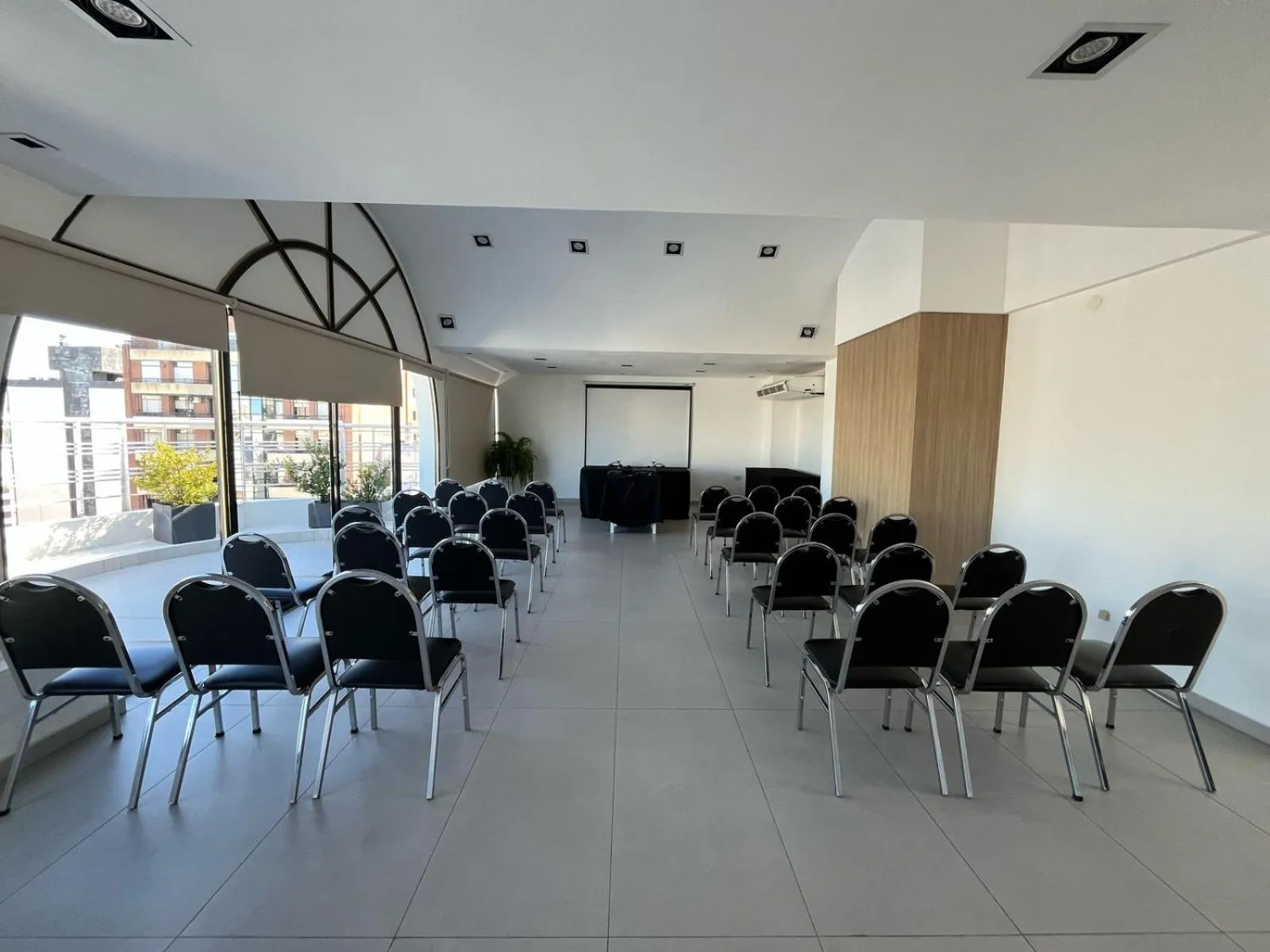 Urquiza Apart Hotel & Suites