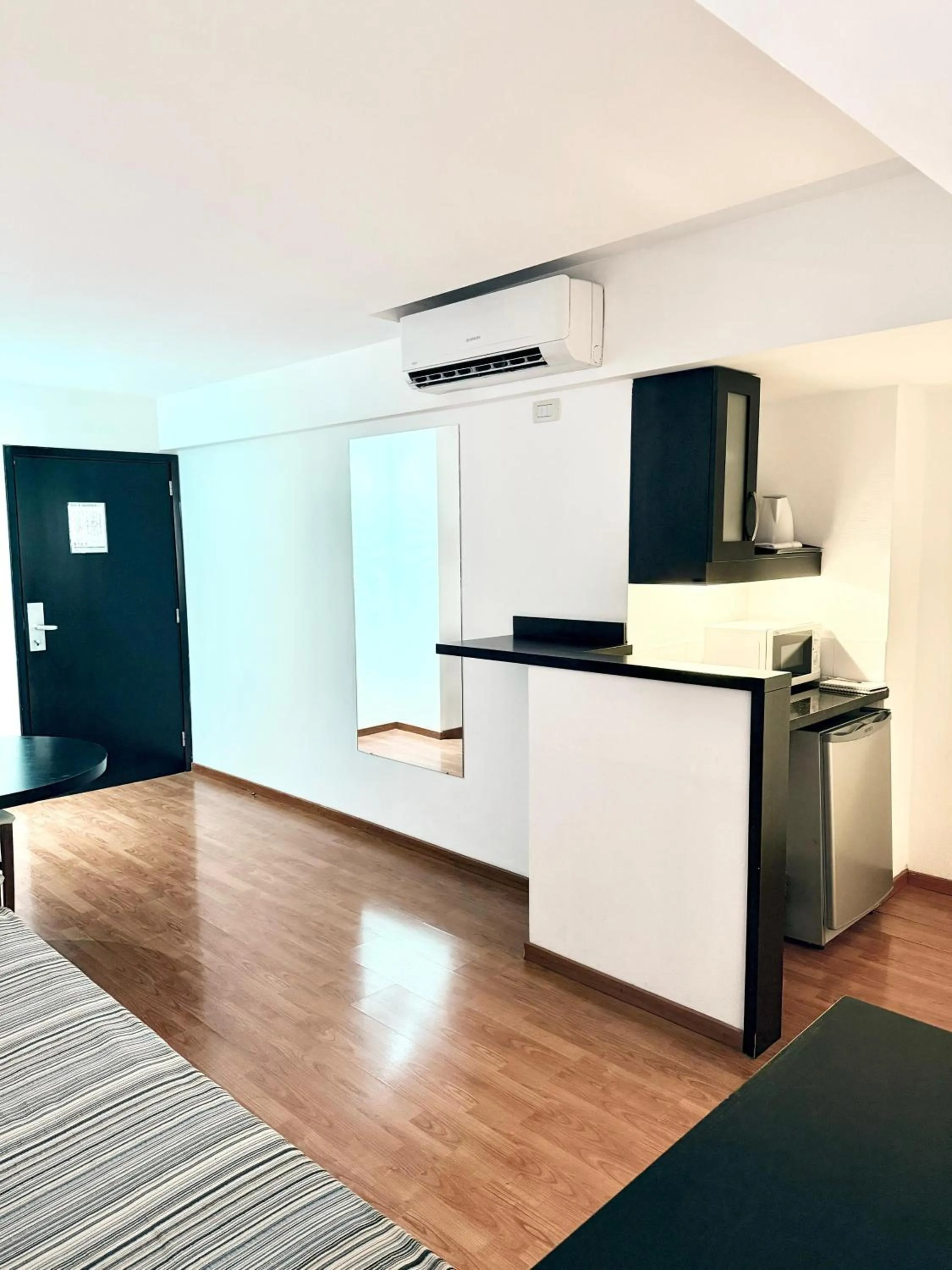 Urquiza Apart Hotel & Suites