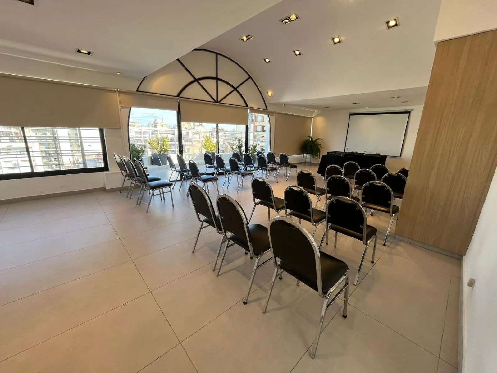 Urquiza Apart Hotel & Suites