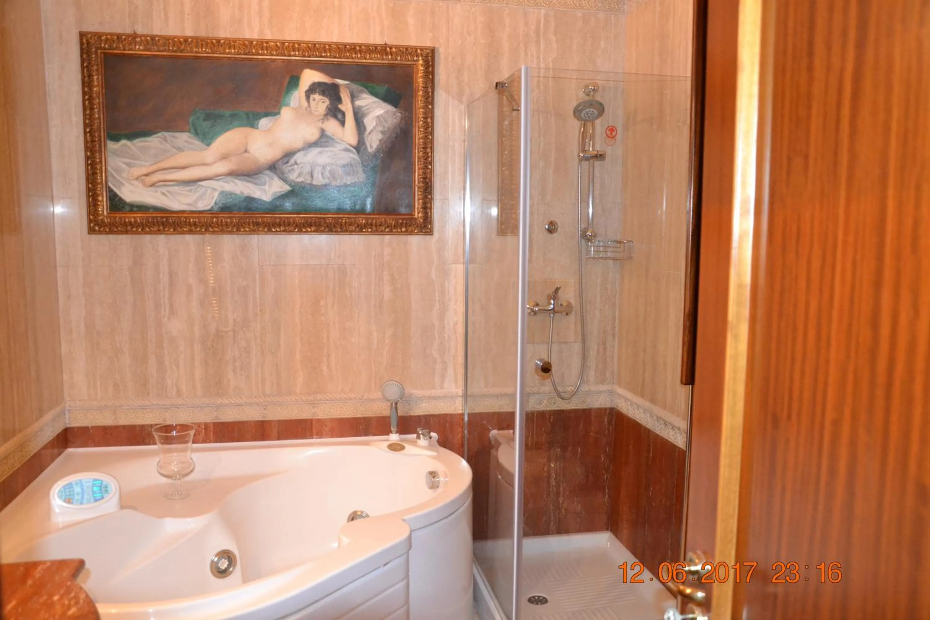 Hot Tub in Masseria Fragnale