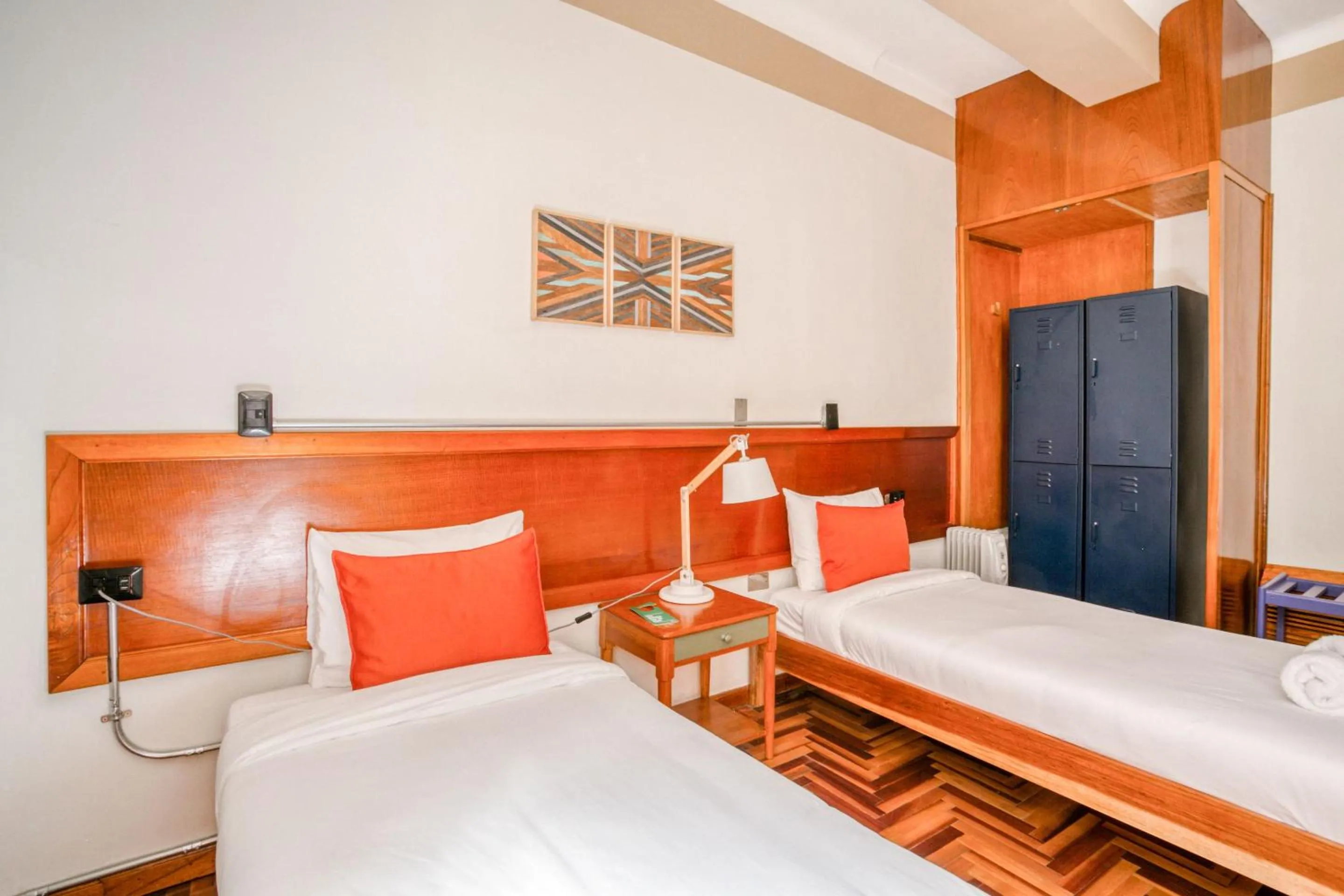 Standard Twin in Socialtel Plaza De Armas Cusco