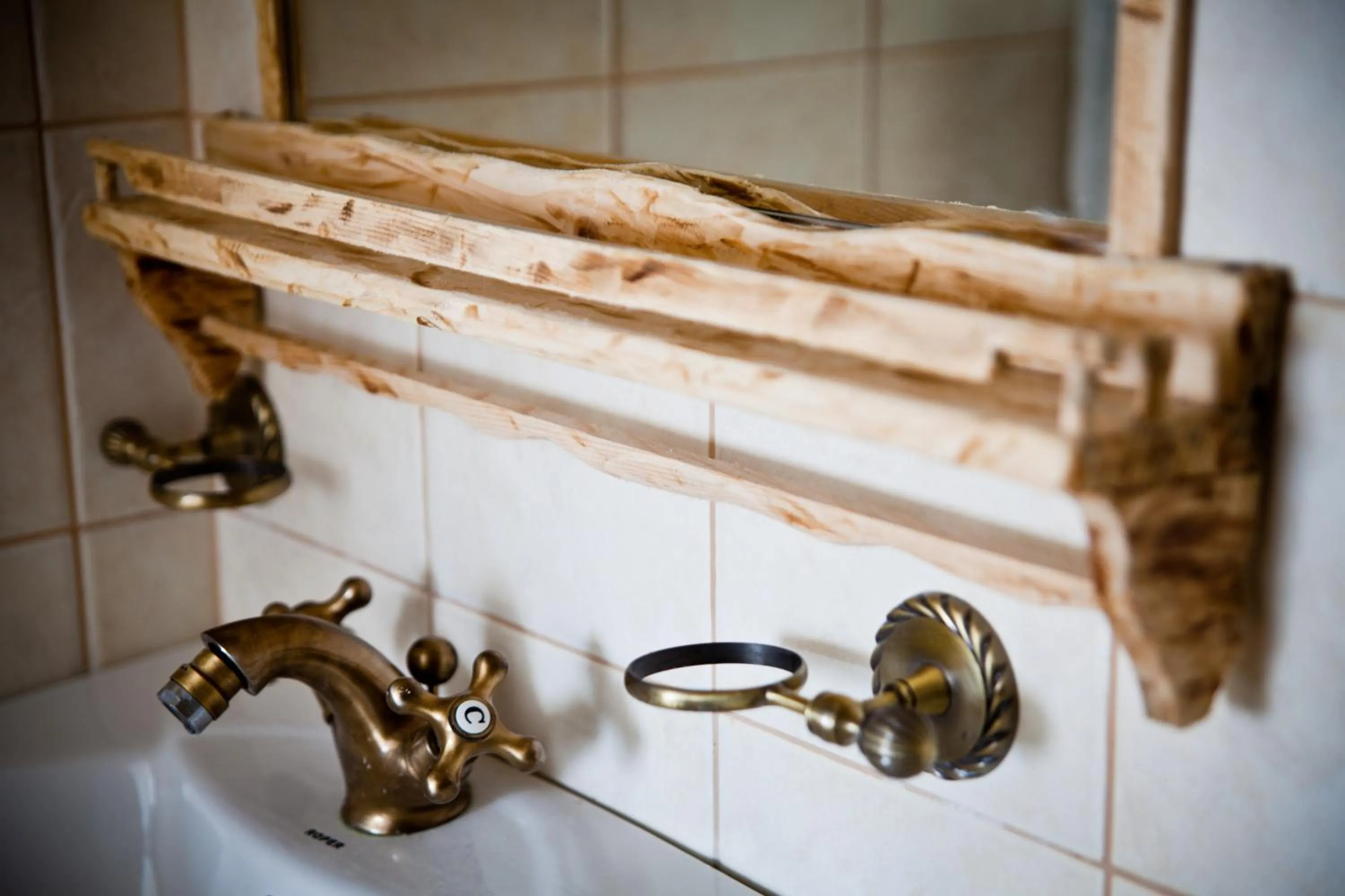 Bathroom in Dembelija Rooms