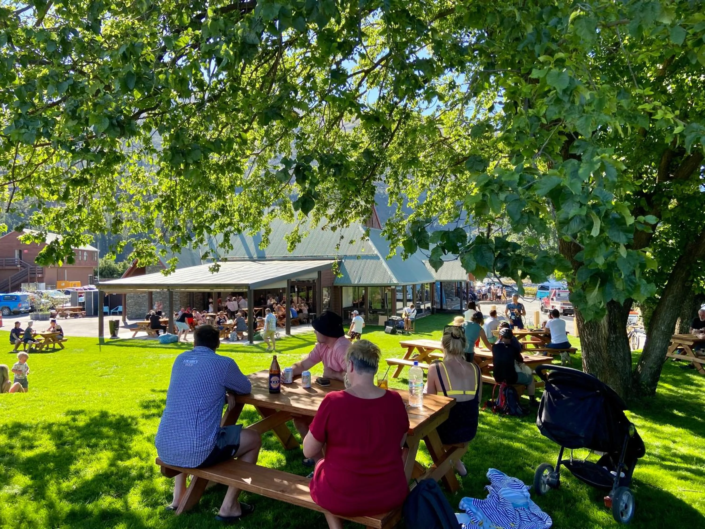 Garden in Hawea Hotel