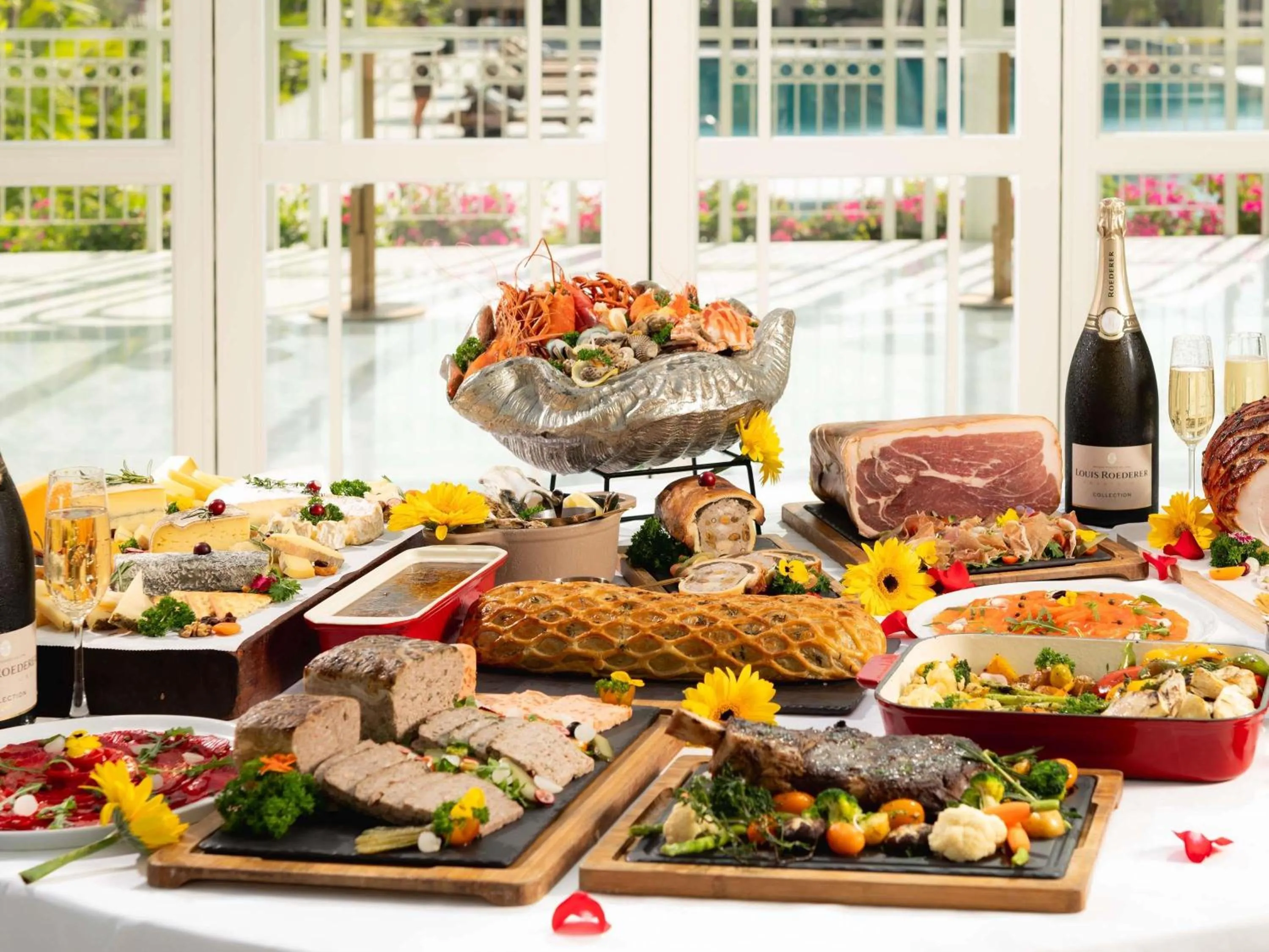 Restaurant/places to eat in Sofitel Phnom Penh Phokeethra