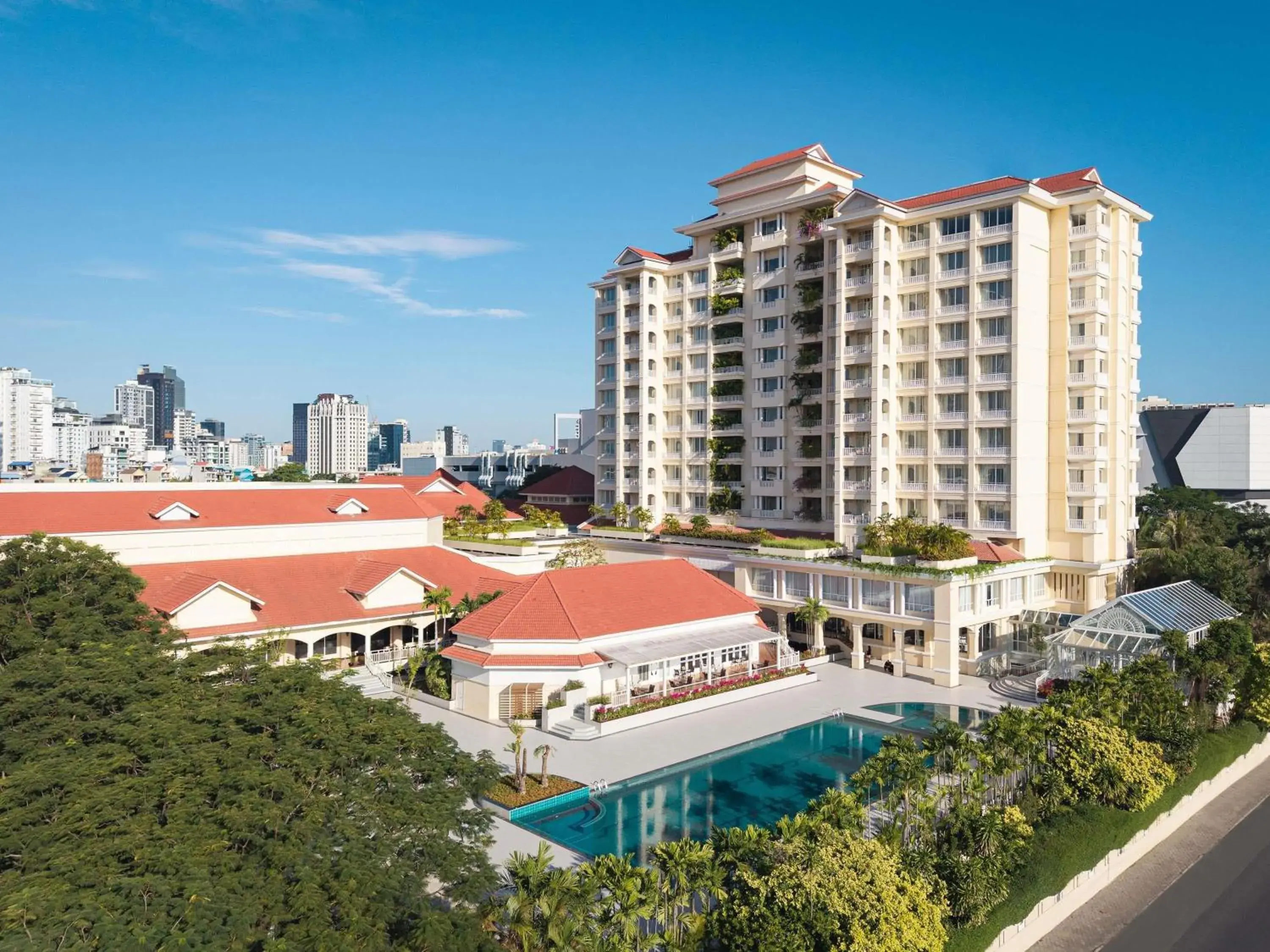 Property building in Sofitel Phnom Penh Phokeethra Property building in Sofitel Phnom Penh Phokeethra