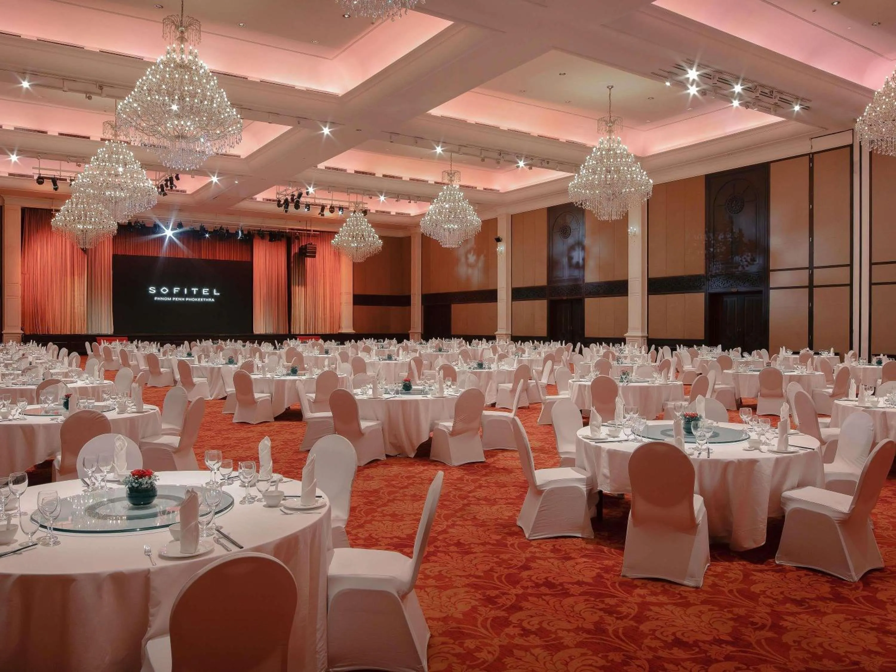 Meeting/conference room in Sofitel Phnom Penh Phokeethra