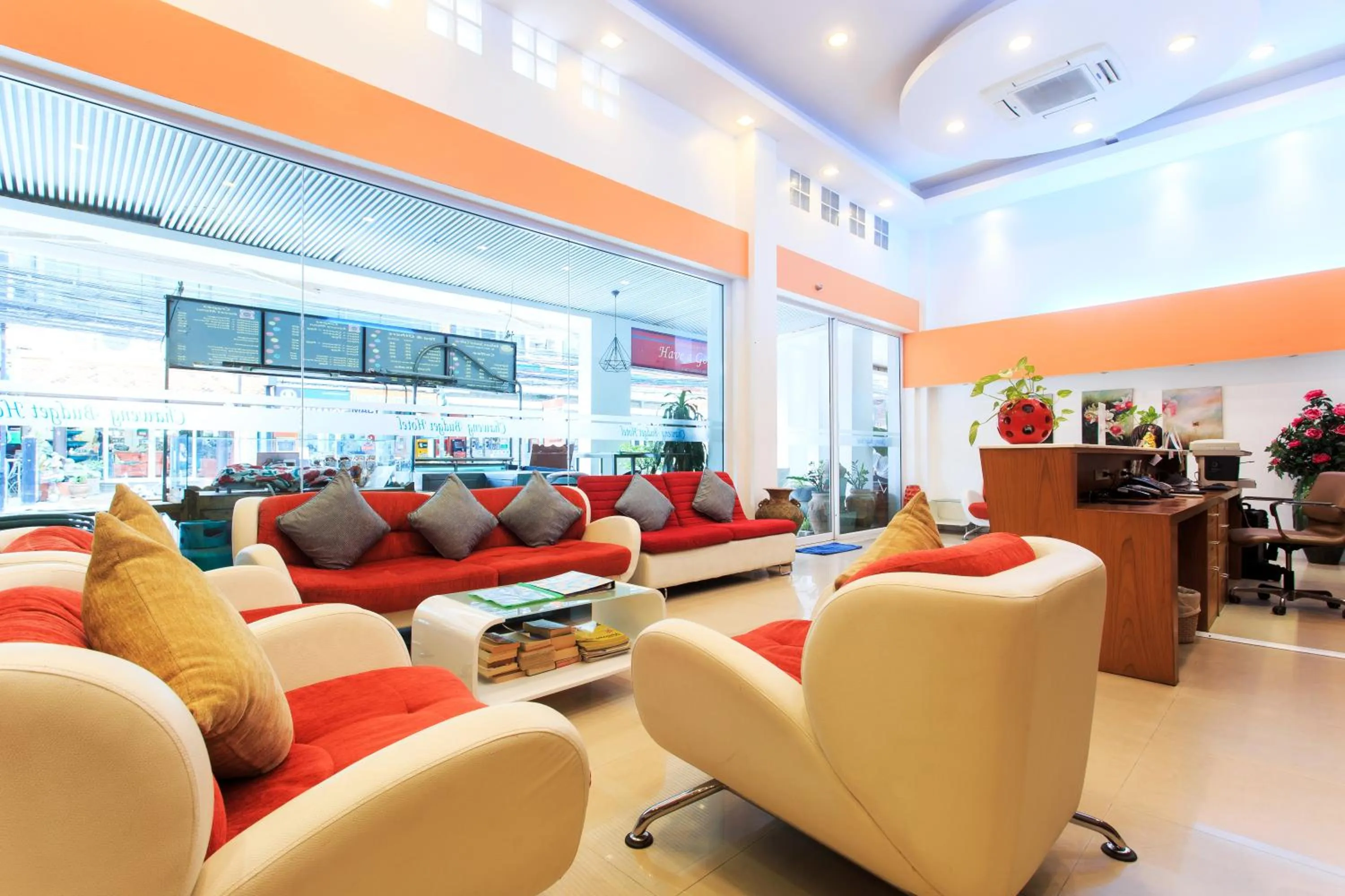 Lobby or reception in Chaweng Budget Hotel