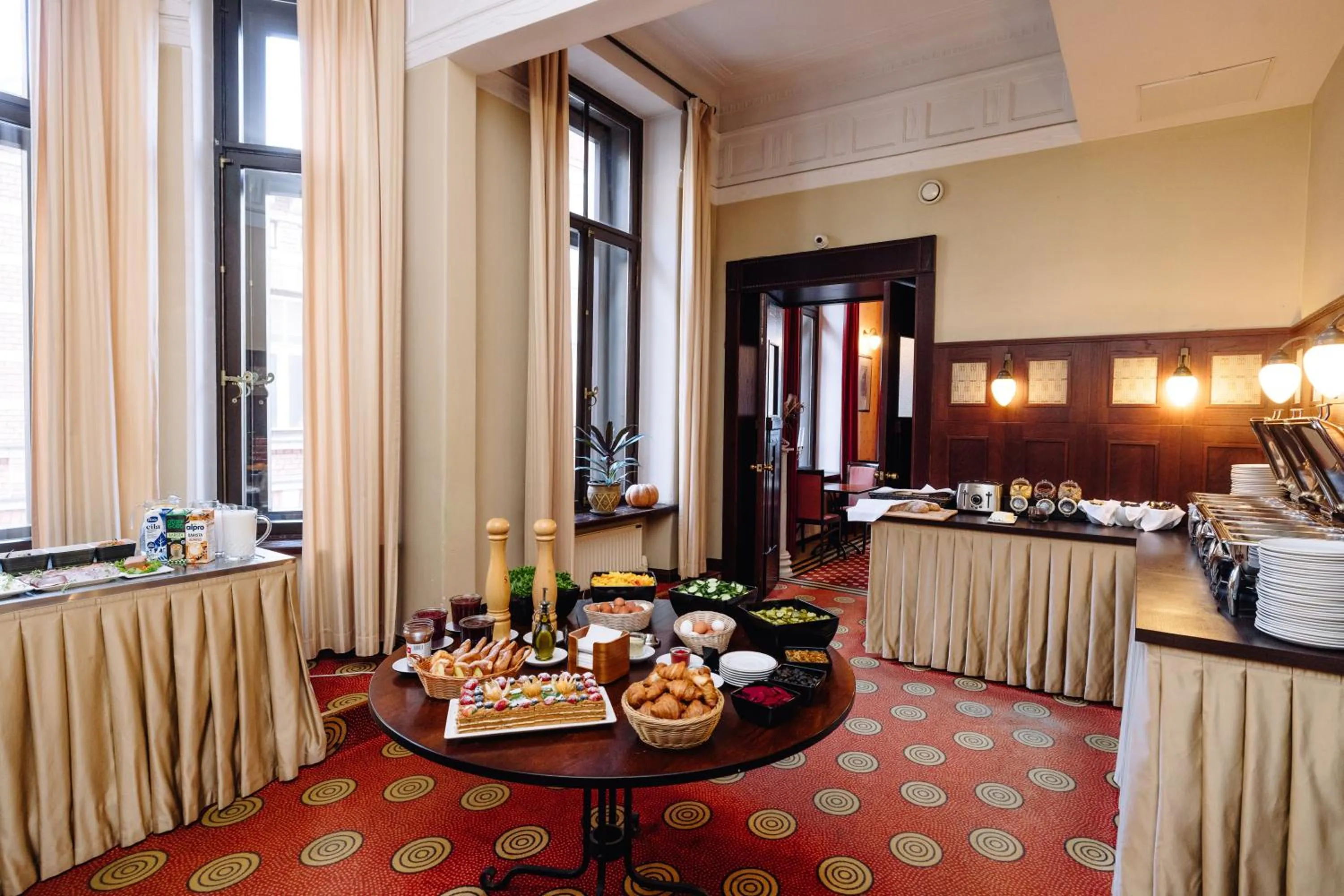 Breakfast in Hestia Hotel Barons Old Town