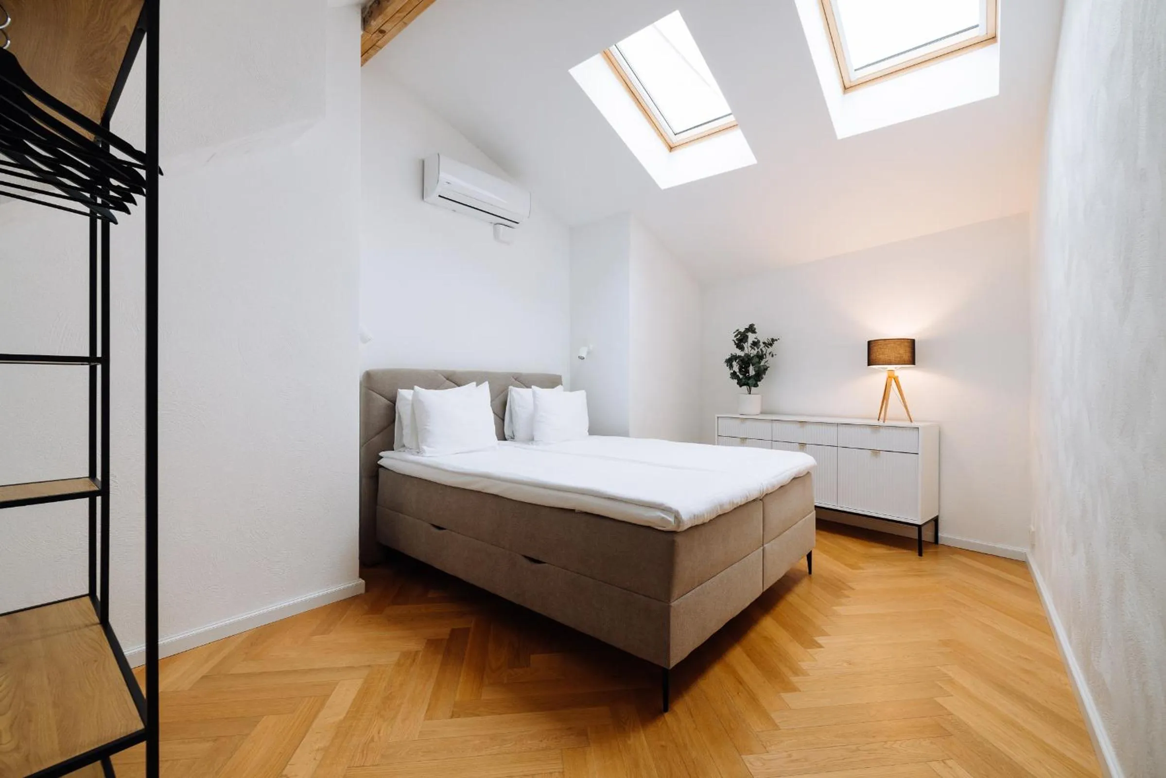 Bed in Hestia Hotel Barons Old Town