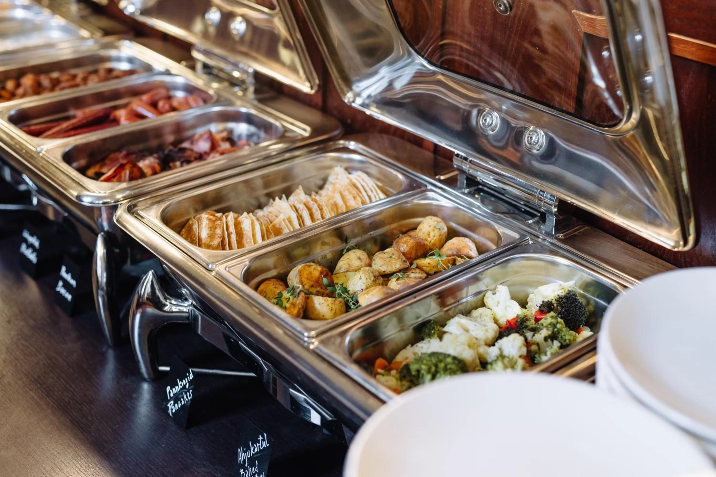 Breakfast in Hestia Hotel Barons Old Town