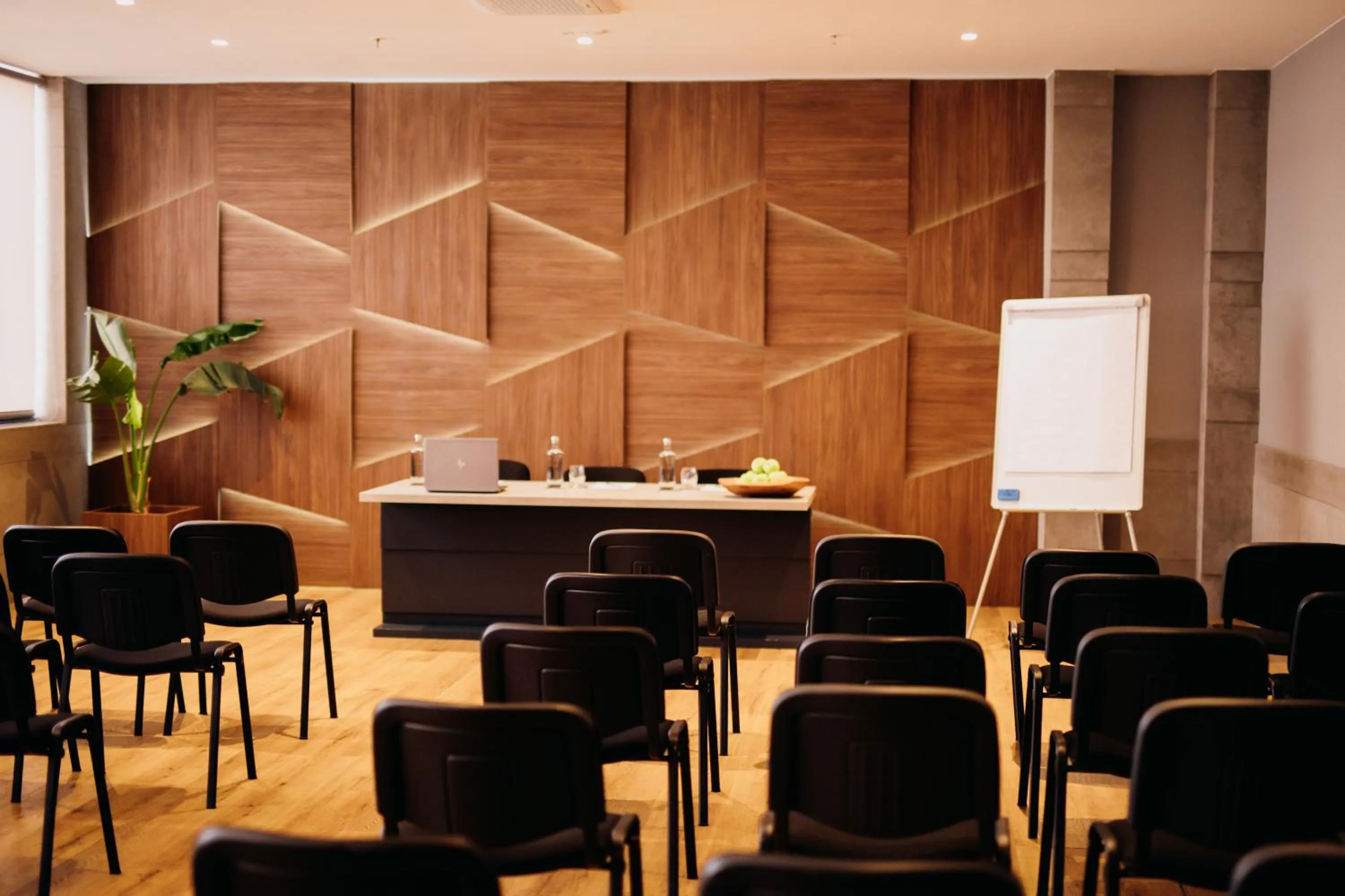 Meeting/conference room in The Prime Energize Hotel & SPA - Algarve