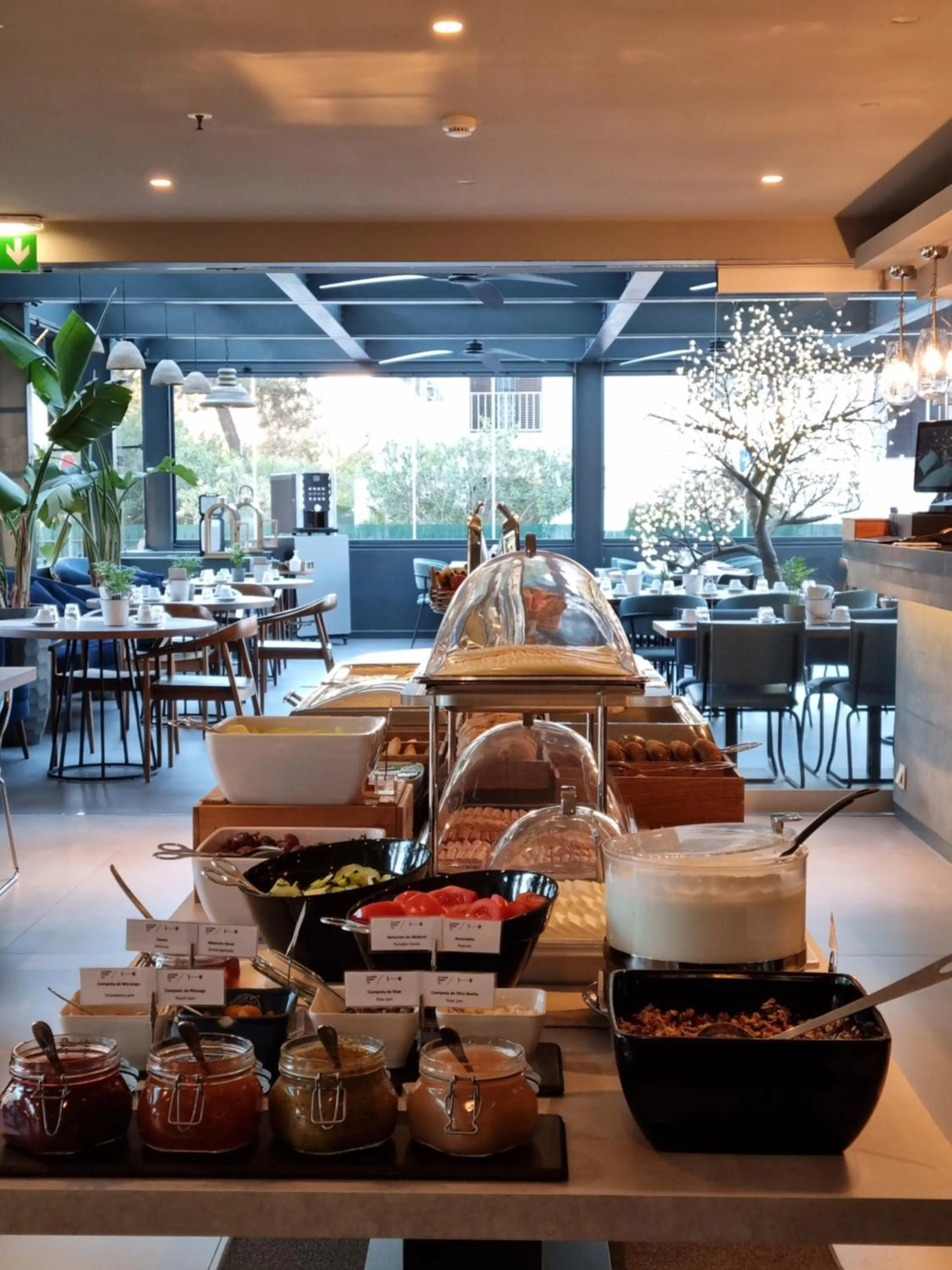 Breakfast in The Prime Energize Hotel & SPA - Algarve