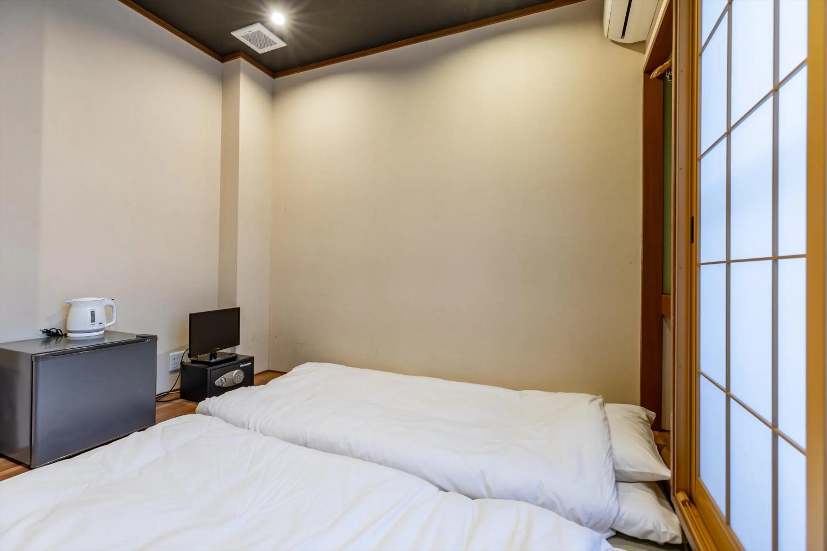 Bed in Seiki Kyoto Station