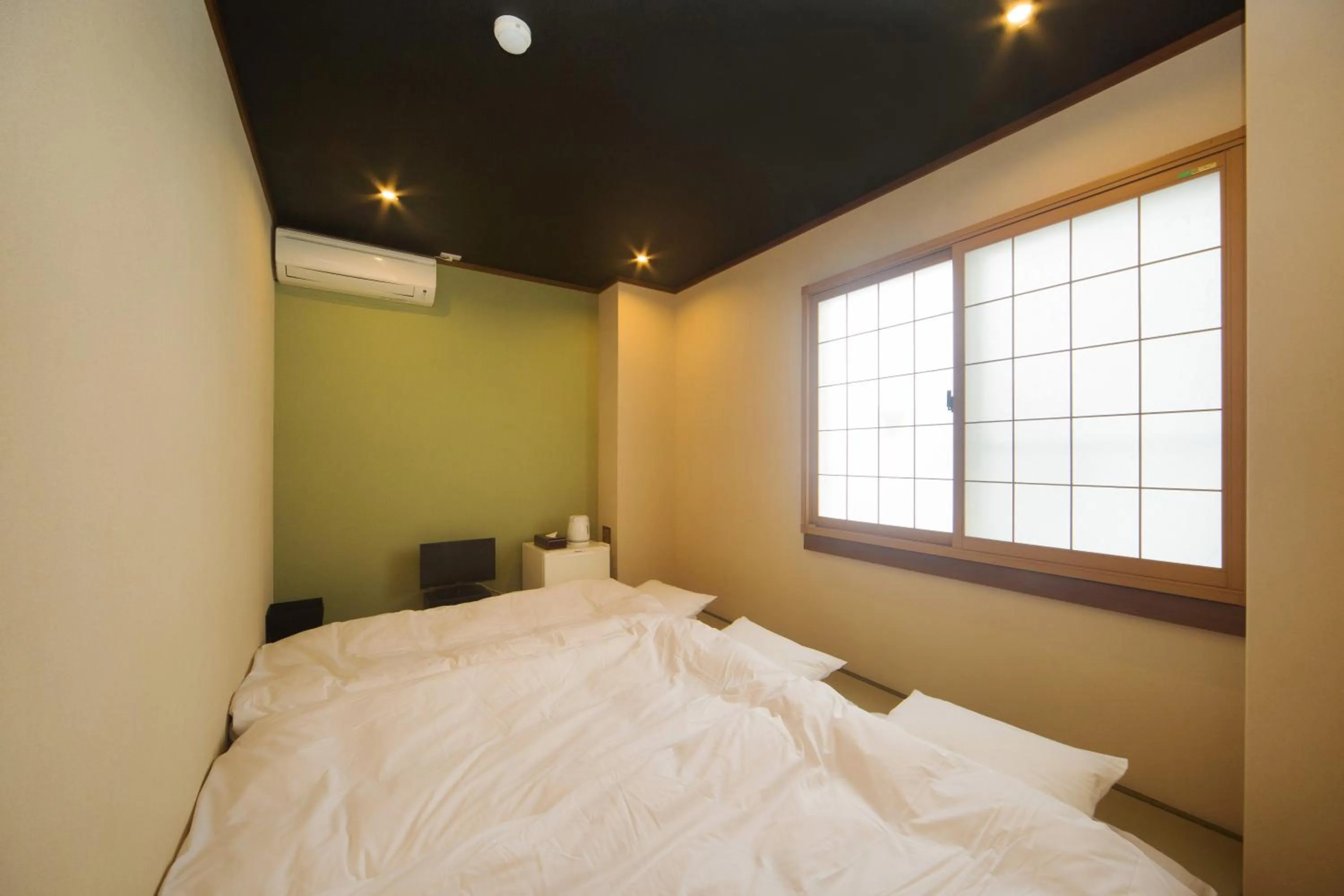 Bed in Seiki Kyoto Station