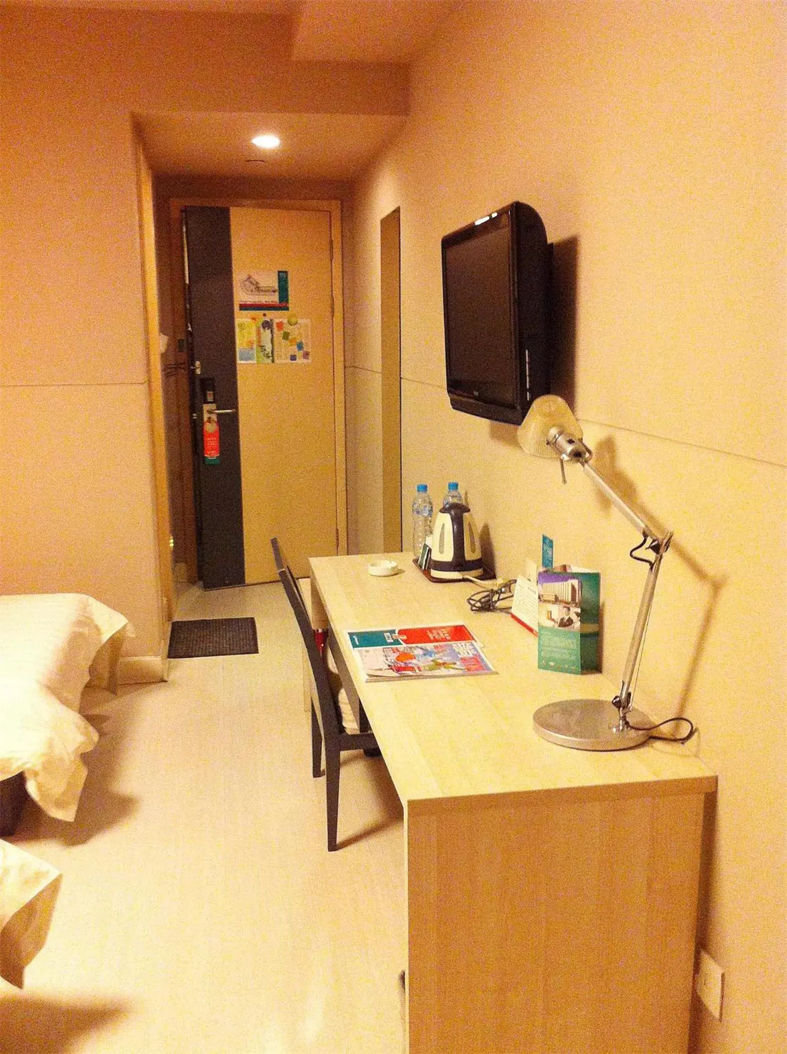 Bedroom in Jinjiang Inn - Shanghai Changning Bedroom in Jinjiang Inn - Shanghai Changning