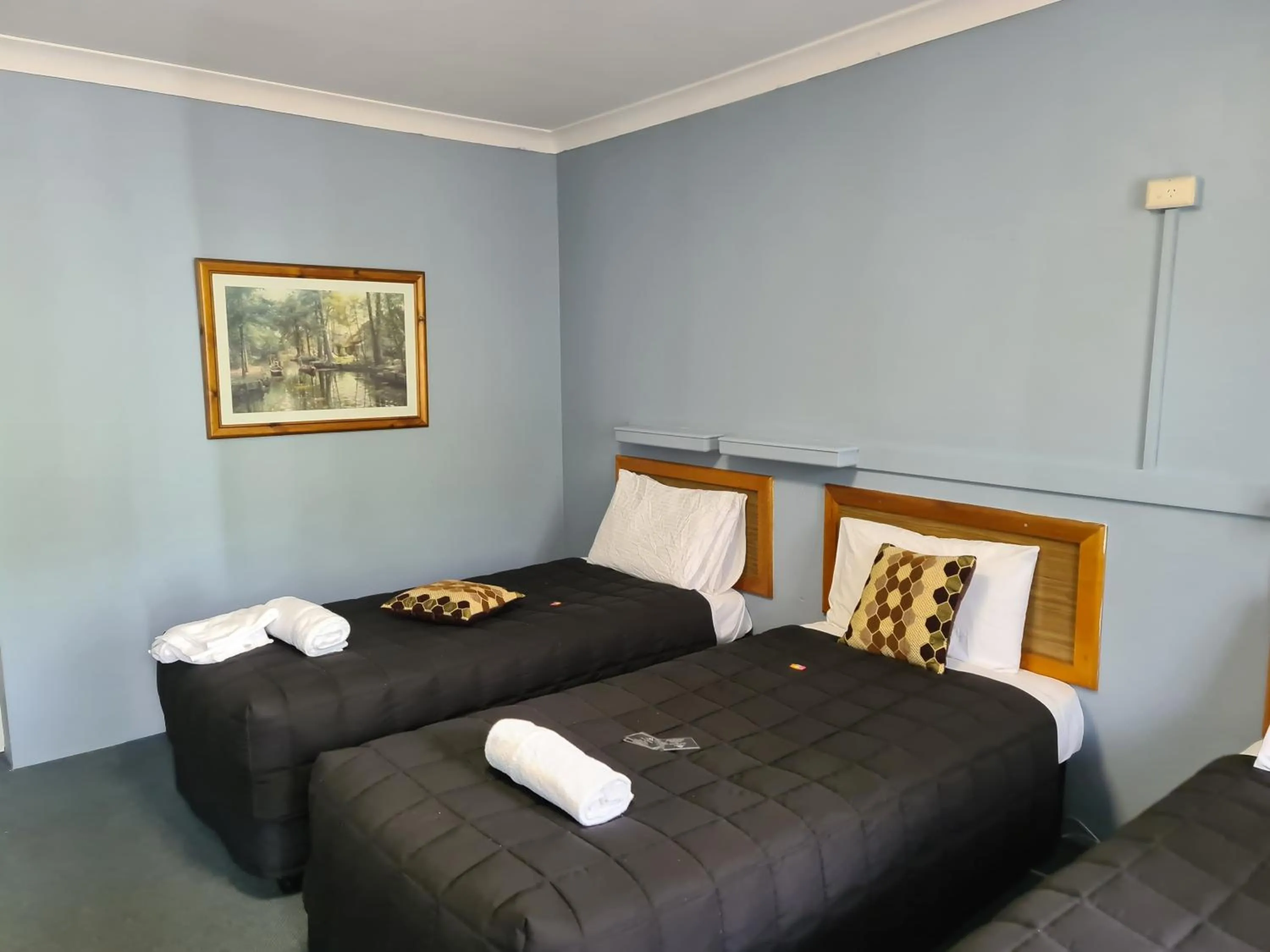 Bed in Valley View Motel