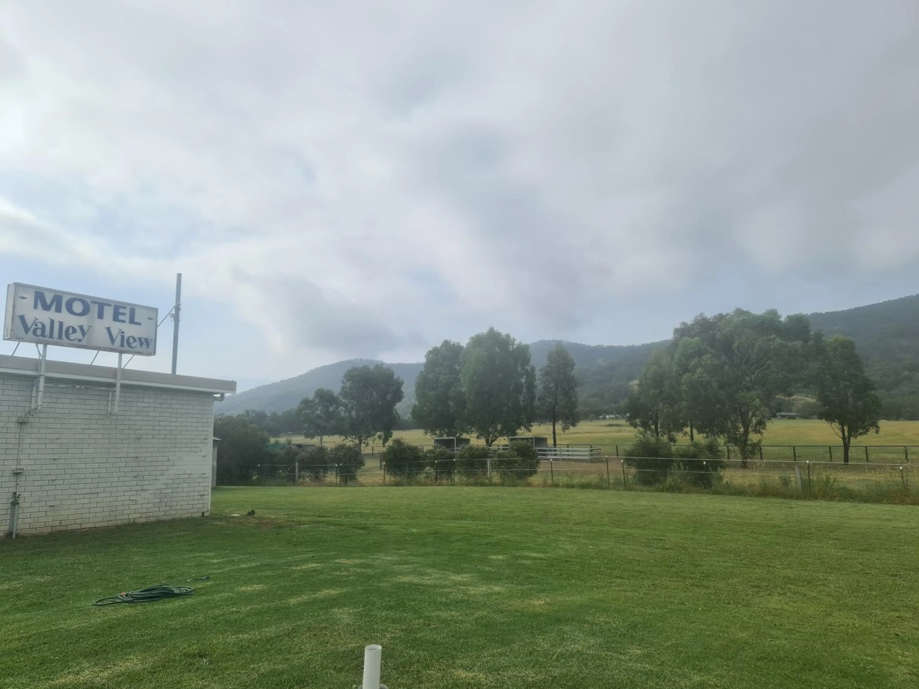 Garden in Valley View Motel