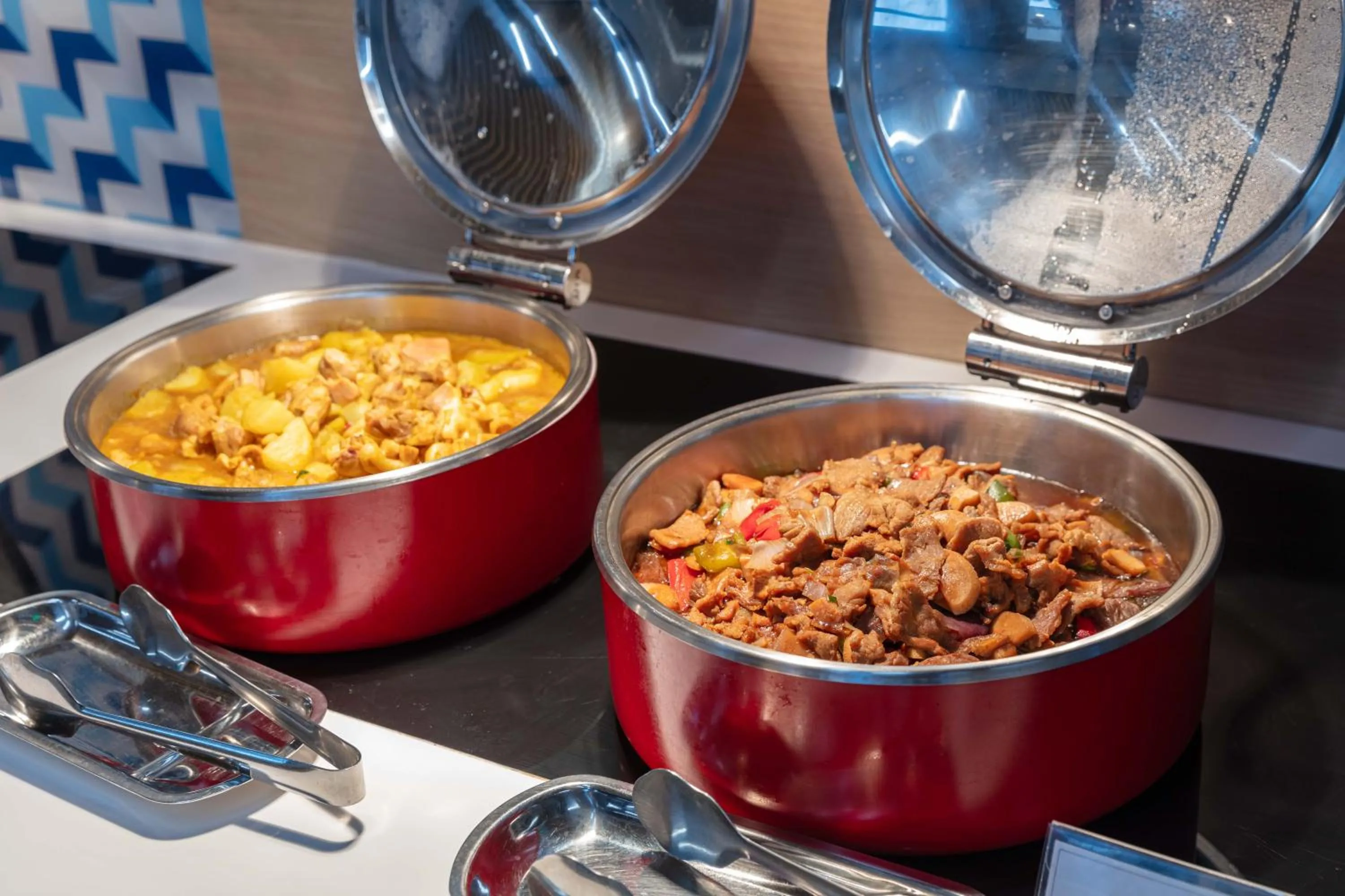 Dinner in Holiday Inn Express Shanghai Pudong Airport by IHG