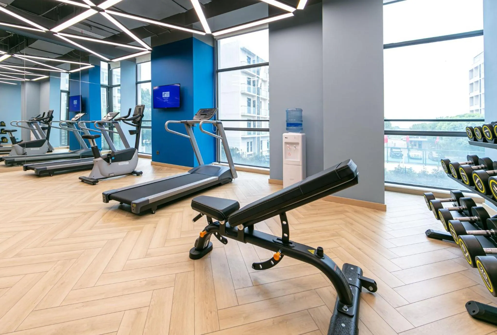 Fitness centre/facilities in Holiday Inn Express Shanghai Pudong Airport by IHG