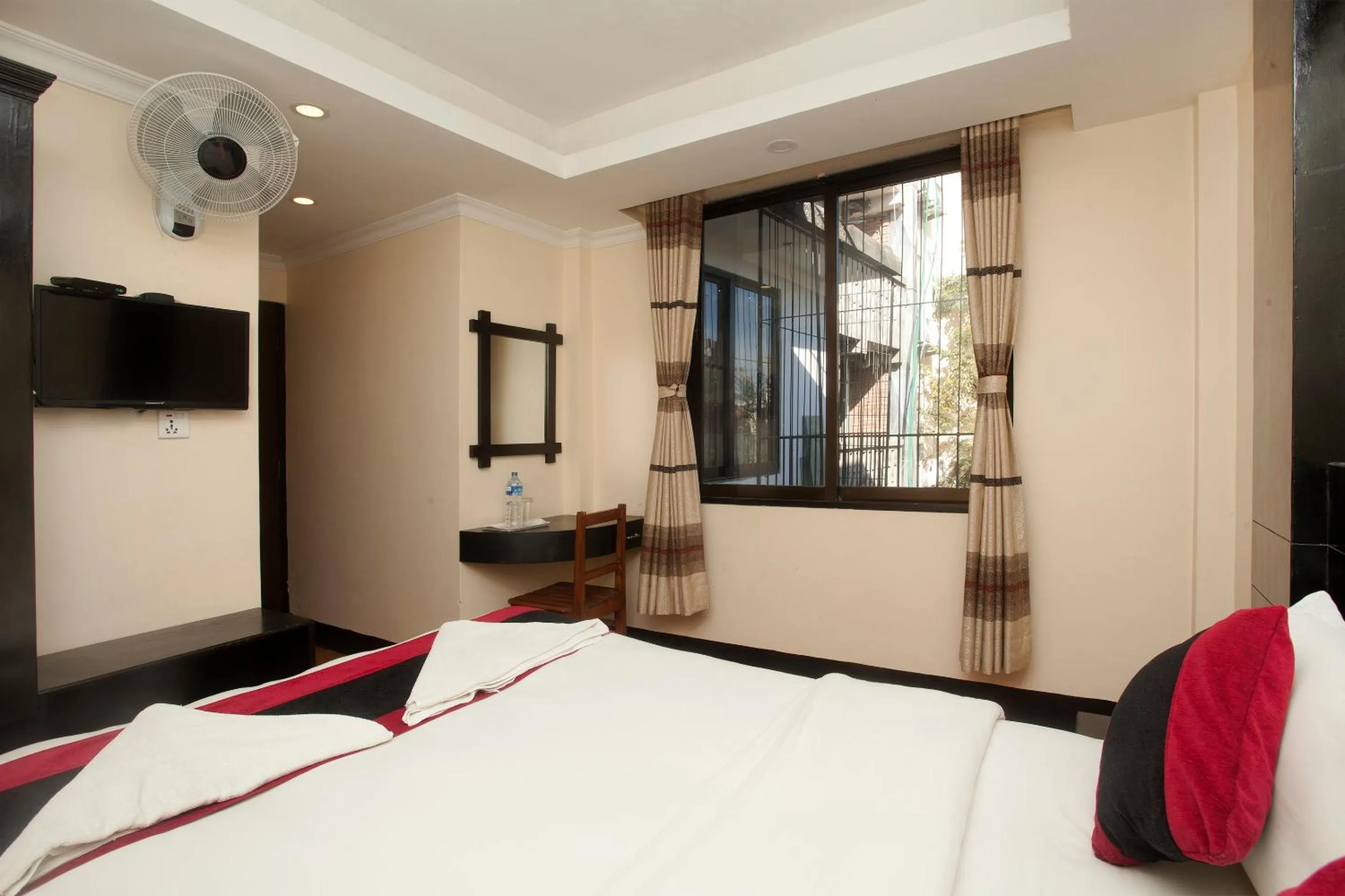 Photo of the whole room, Bed in Kathmandu Regency Hotel