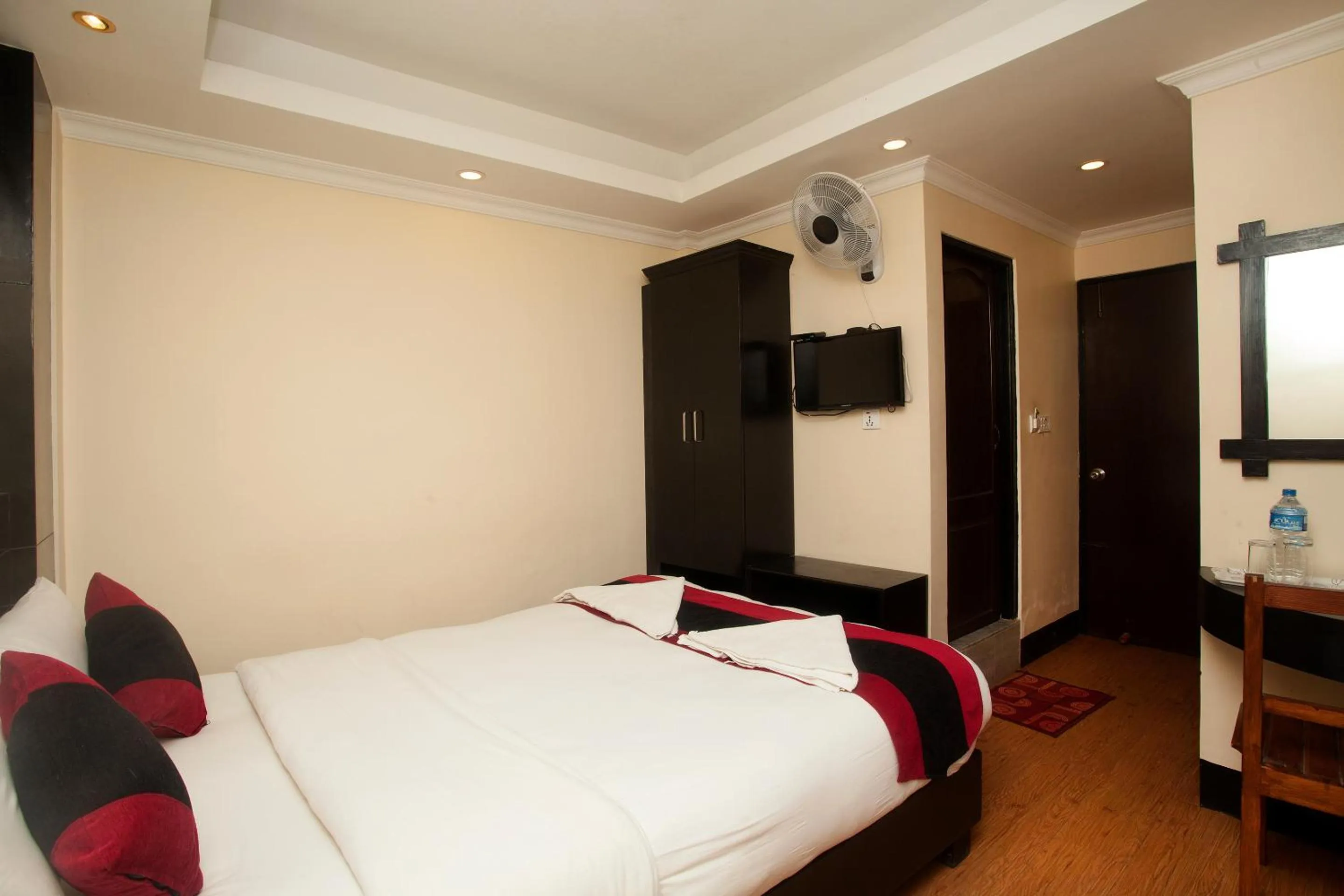 Photo of the whole room, Bed in Kathmandu Regency Hotel