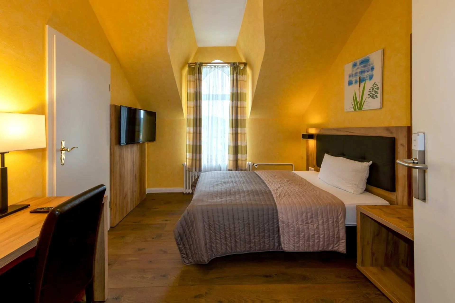 Bedroom, Bed in Akzent Hotel Alte Direktionsvilla Kupfermühle