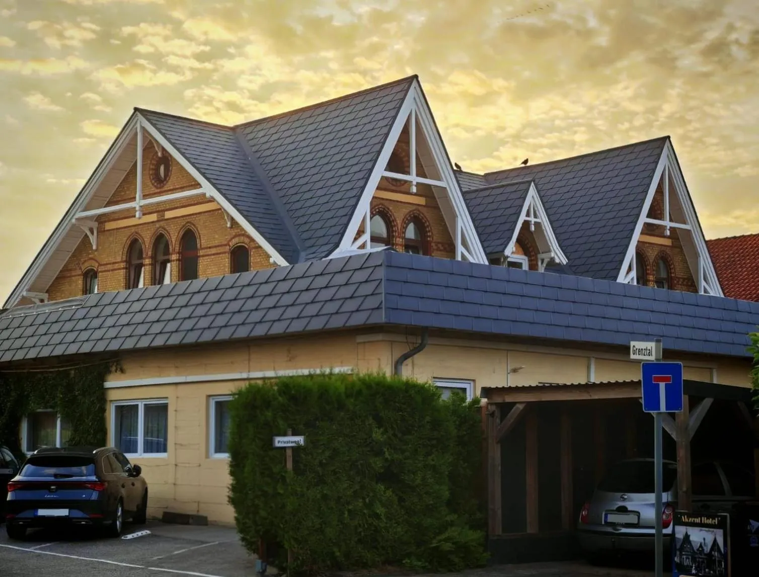 Property building in Akzent Hotel Alte Direktionsvilla Kupfermühle