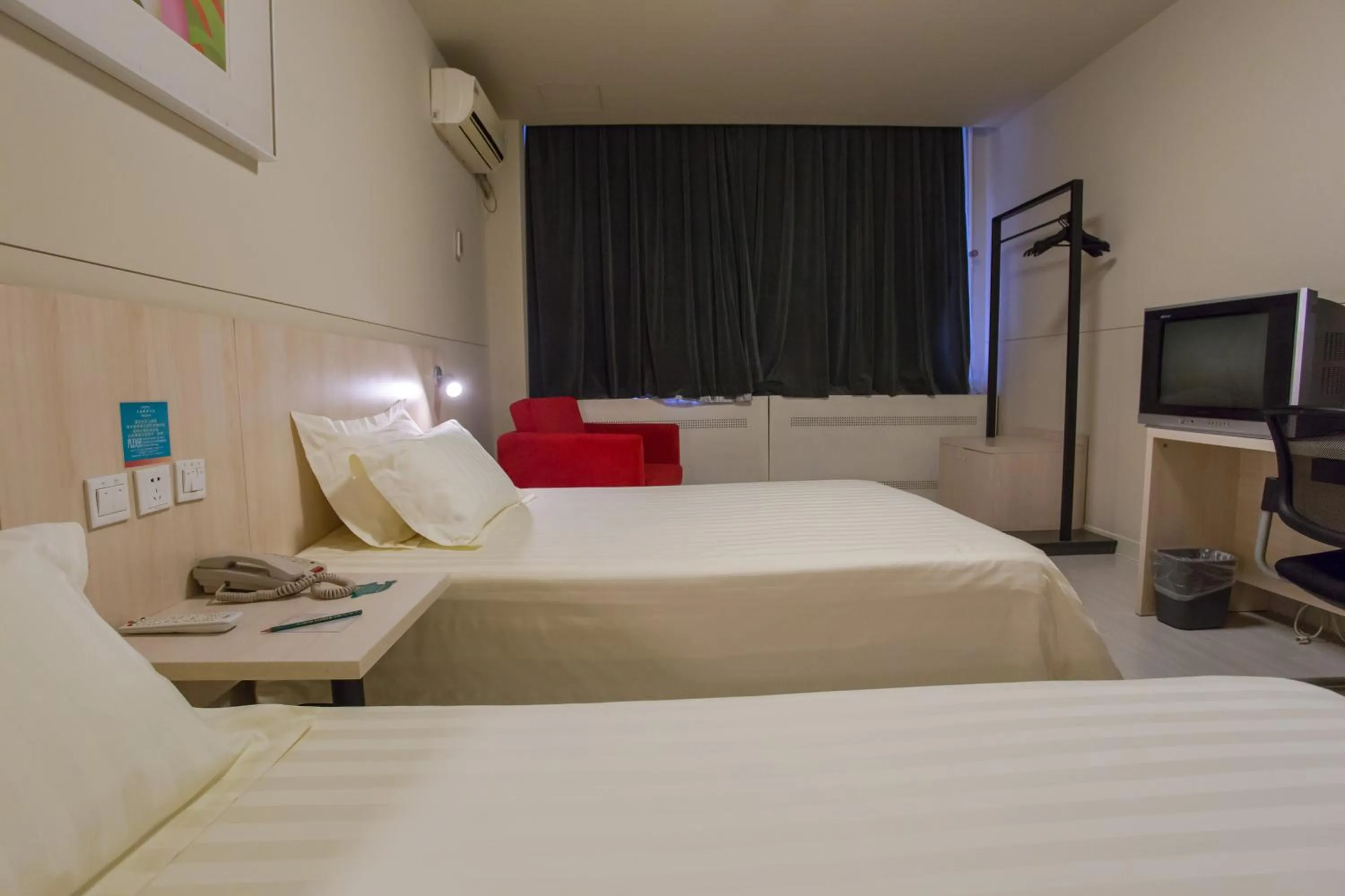 bunk bed in Jinjiang Inn - Beijing Daxing Development Zone