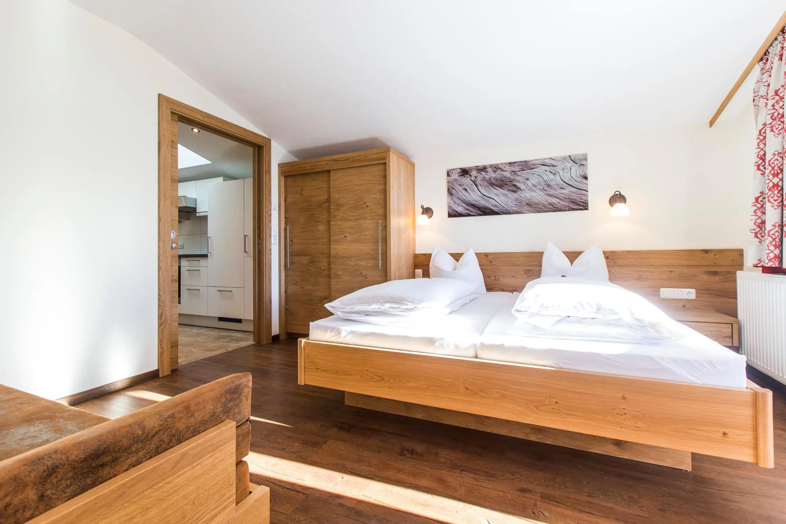 Photo of the whole room, Bed in Aparthotel Hohe Brücke