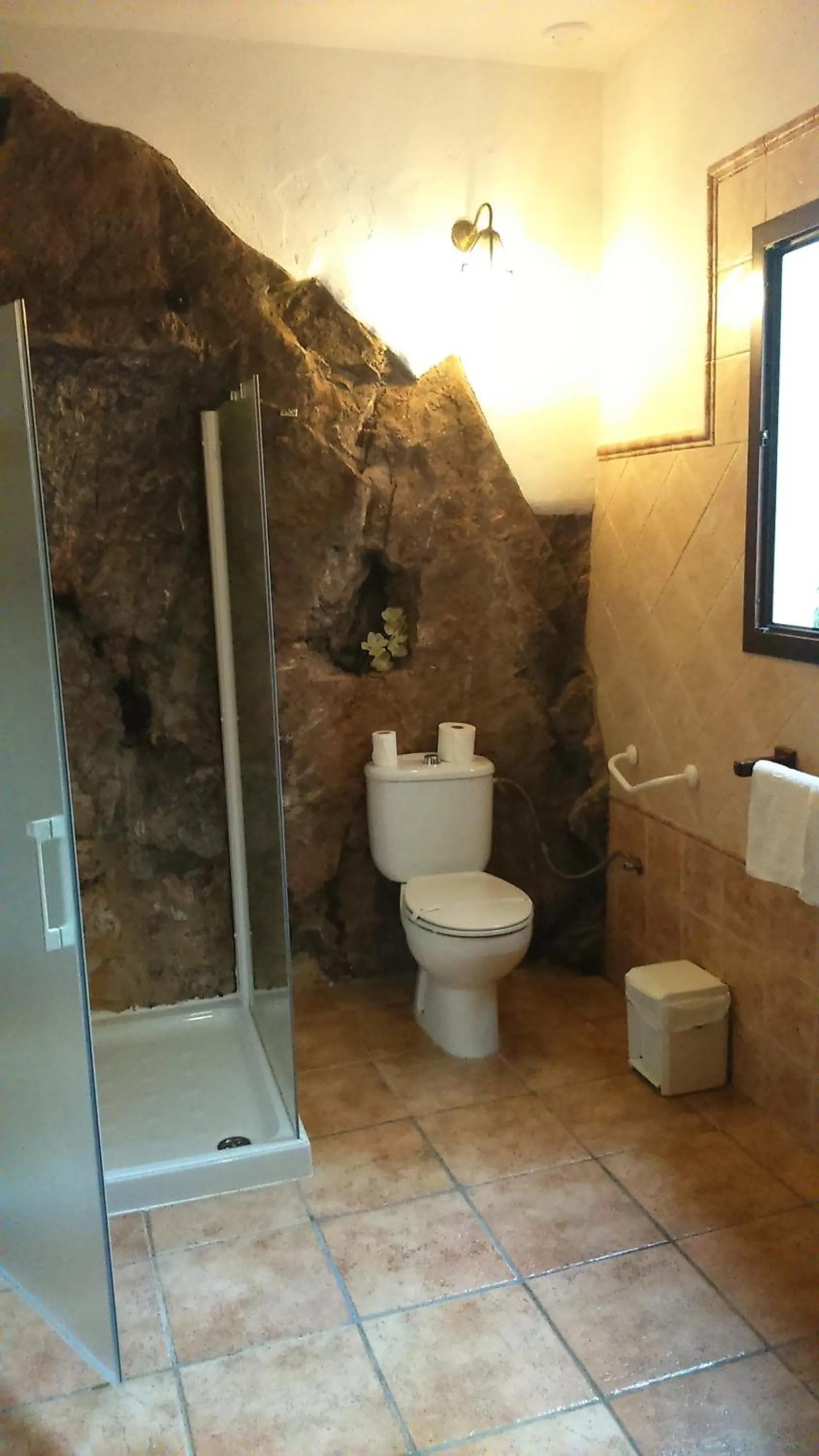 Bathroom in Hostal Rural Molino Del Bombo