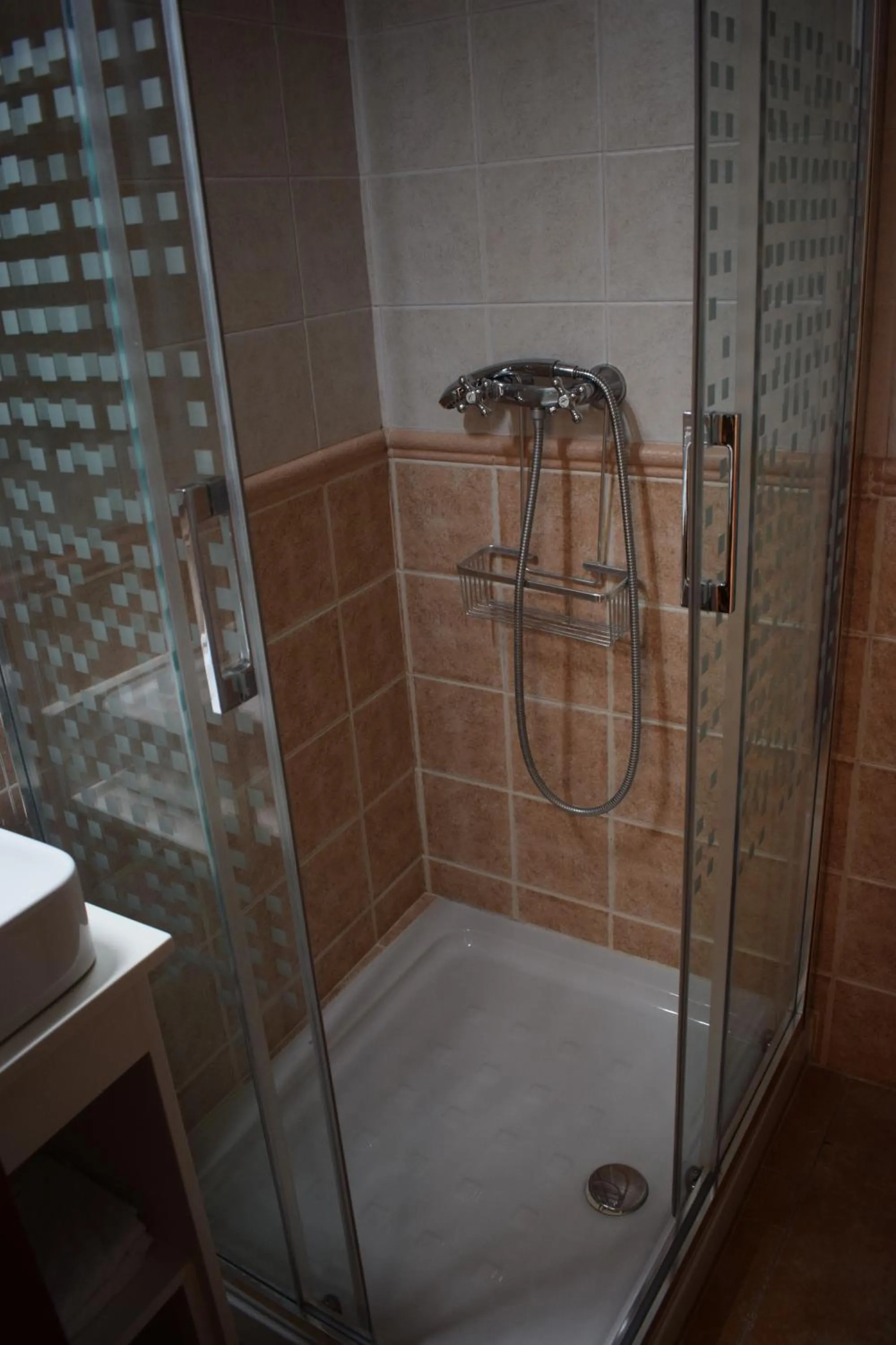 Shower in Hostal Rural Molino Del Bombo