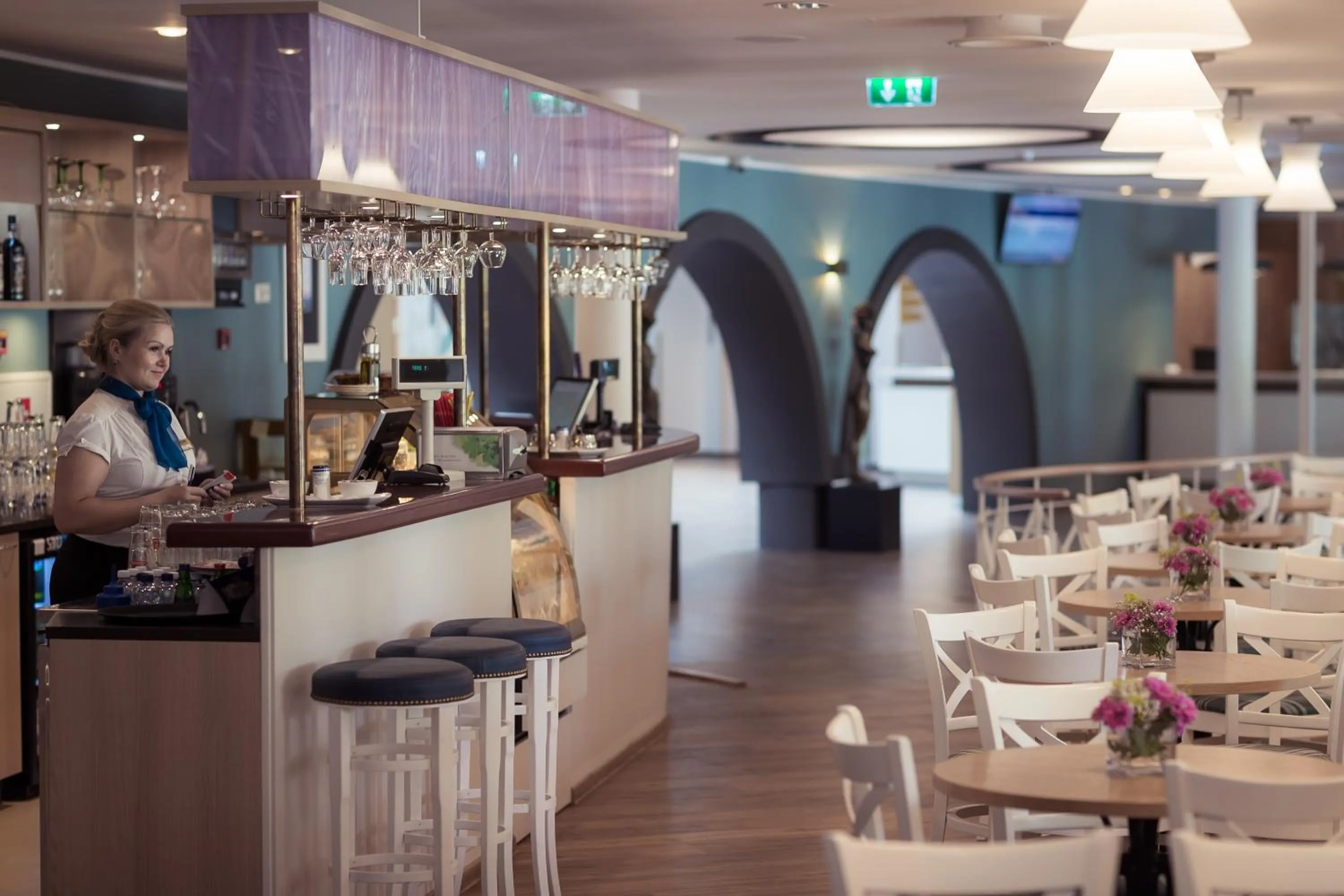 Restaurant/places to eat in Hestia Hotel Strand