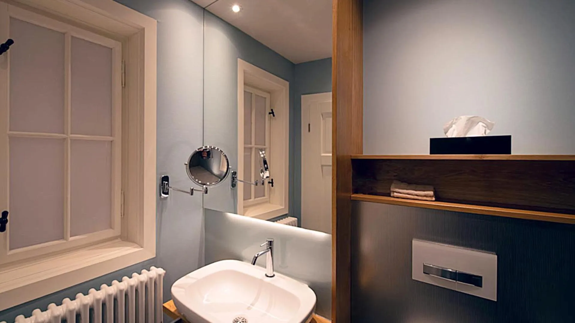 Bathroom in Carl.22 City Appartements